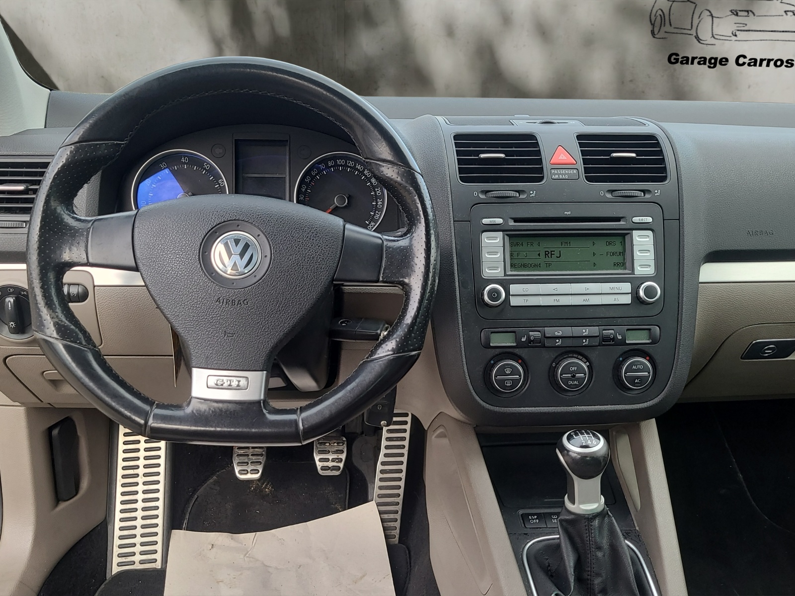 VW Golf 2.0 TFSI GTI-image-16