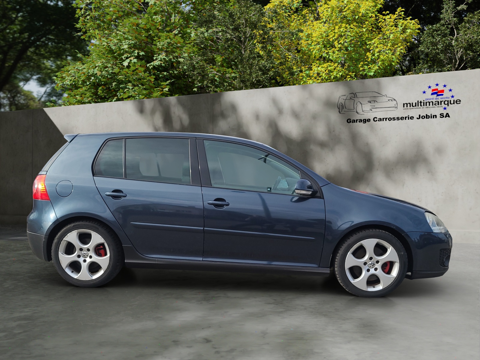 VW Golf 2.0 TFSI GTI-image-12