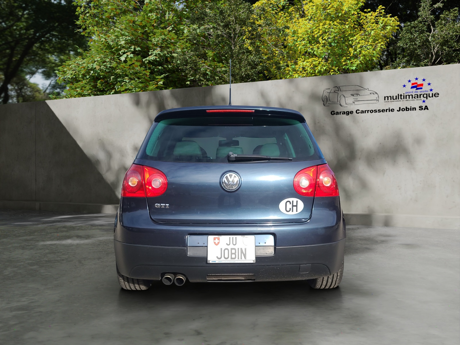 VW Golf 2.0 TFSI GTI-image-8