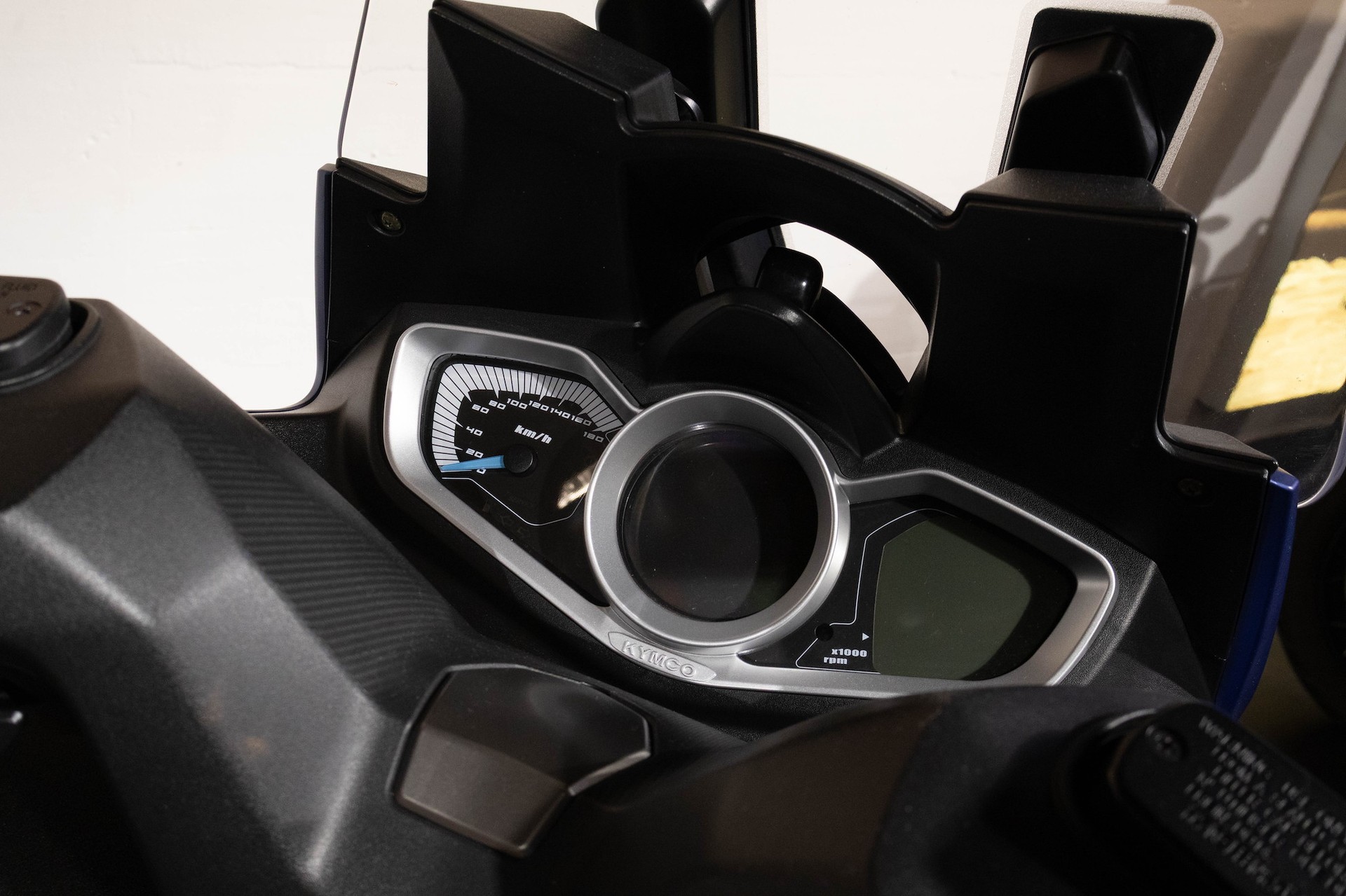 KYMCO Xciting S 400i-image-10