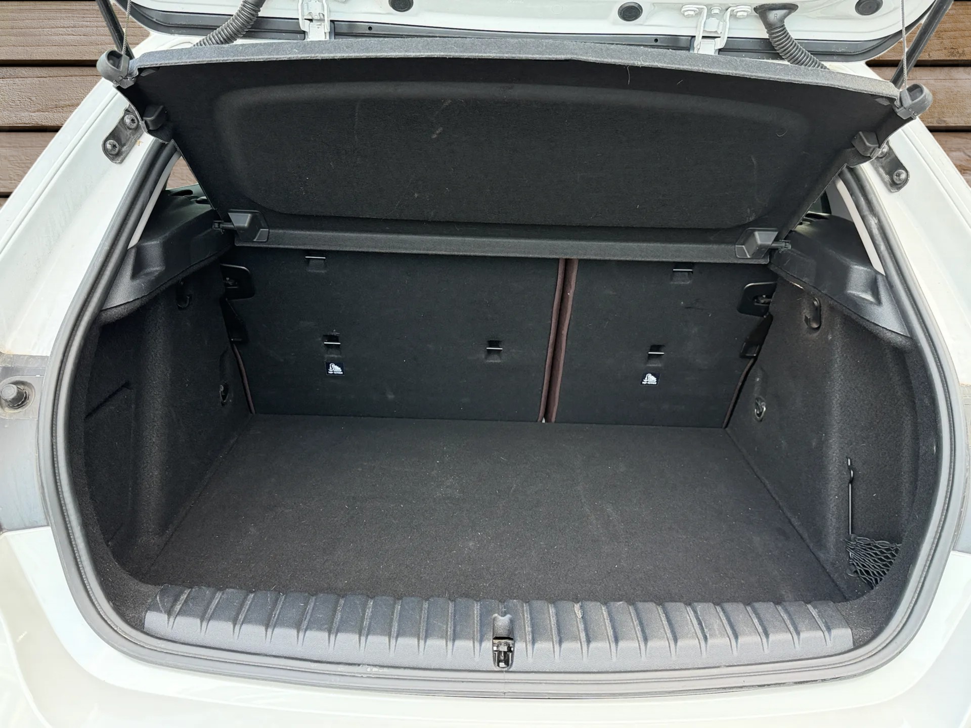 BMW 120i Steptronic-image-13