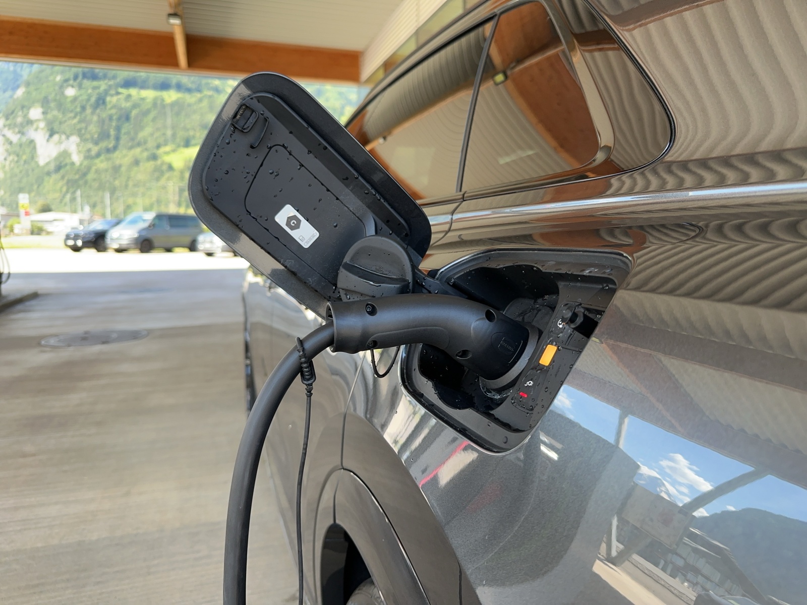 AUDI Q8 60 TFSI e quattro PHEV tiptronic-image-13