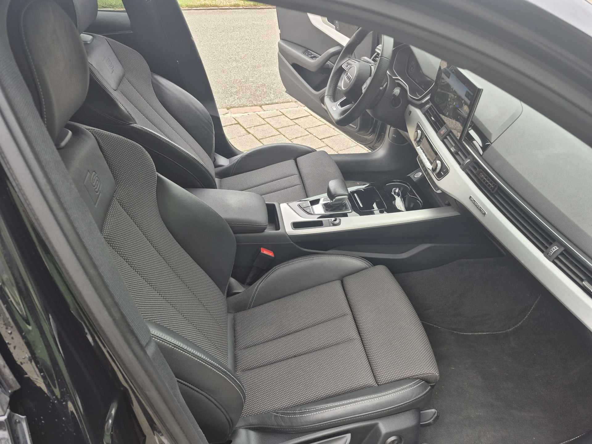 AUDI A4 Avant 50 TDI S line quattro tiptronic-image-9