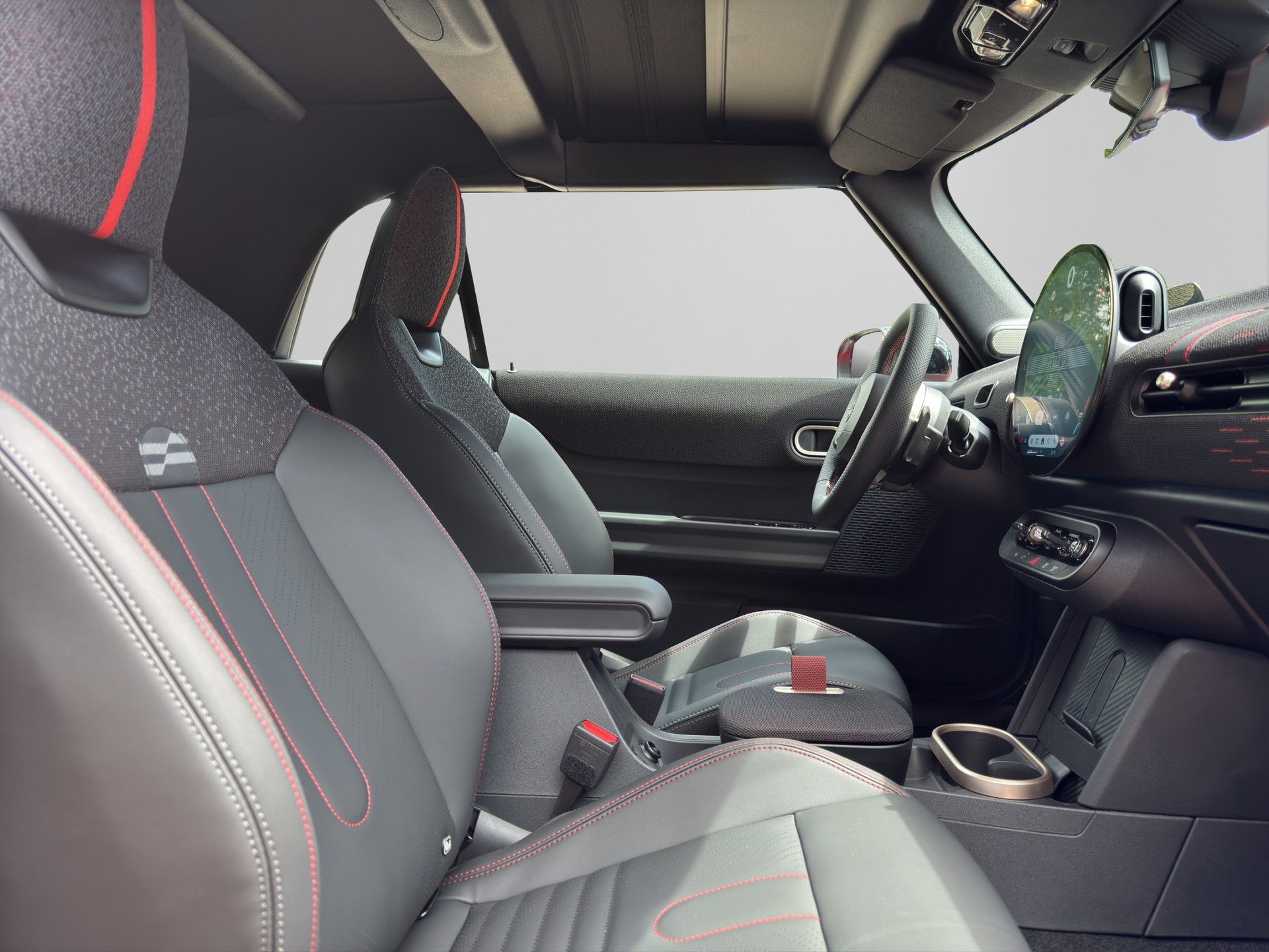 MINI JCW Cabrio-image-17