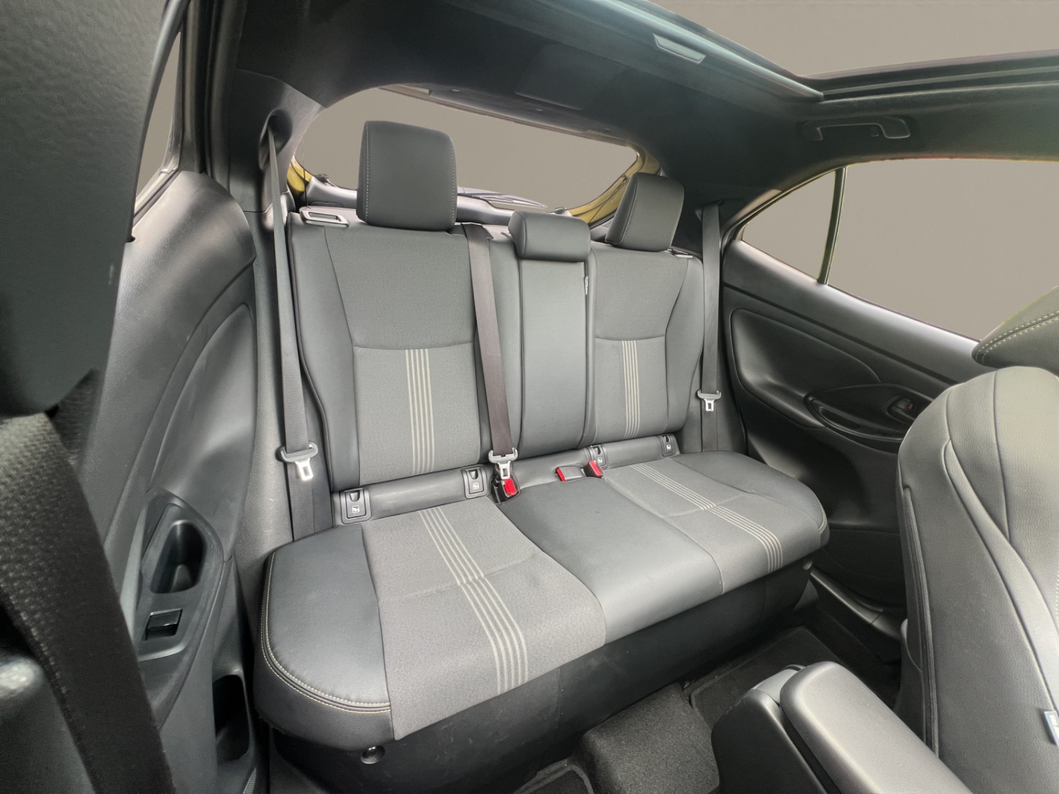 TOYOTA Yaris Cross 1.5 VVT-i HSD Adventure AWD-i-image-22