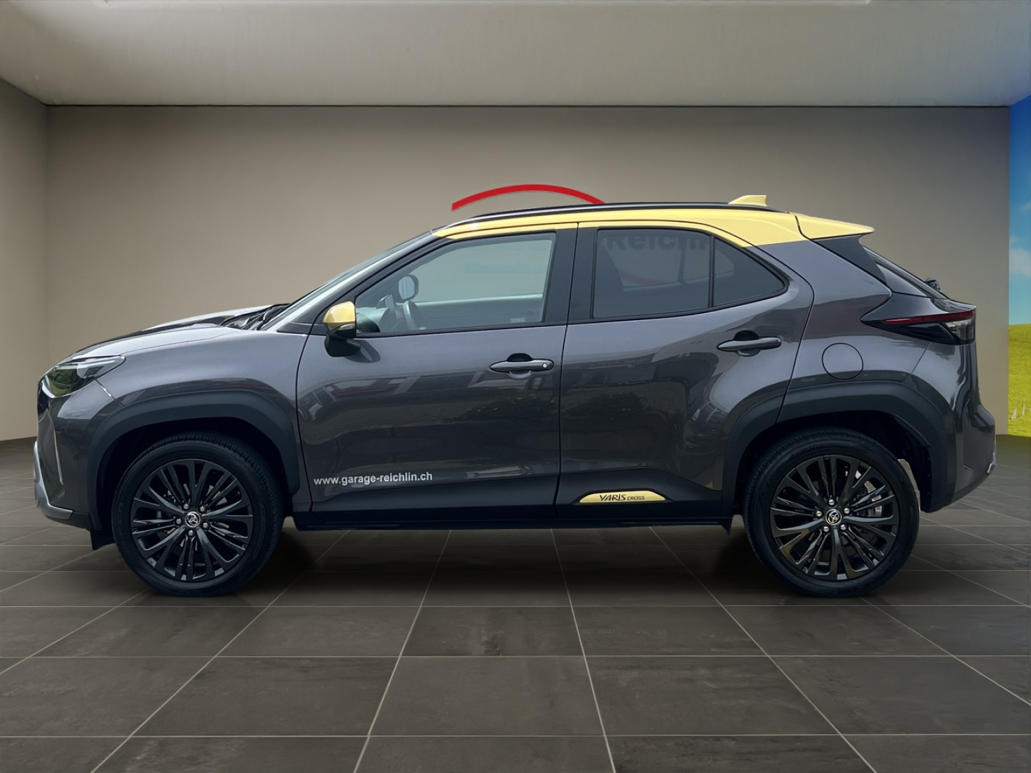 TOYOTA Yaris Cross 1.5 VVT-i HSD Adventure AWD-i-showroom-element-1