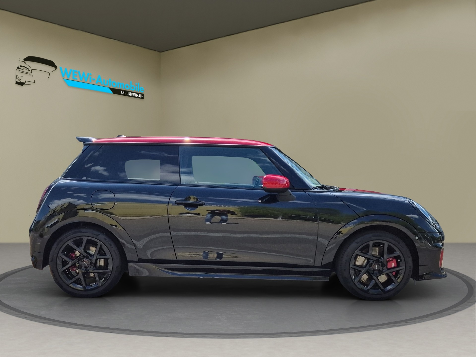 MINI Cooper John Cooper Works DKG-showroom-element-1