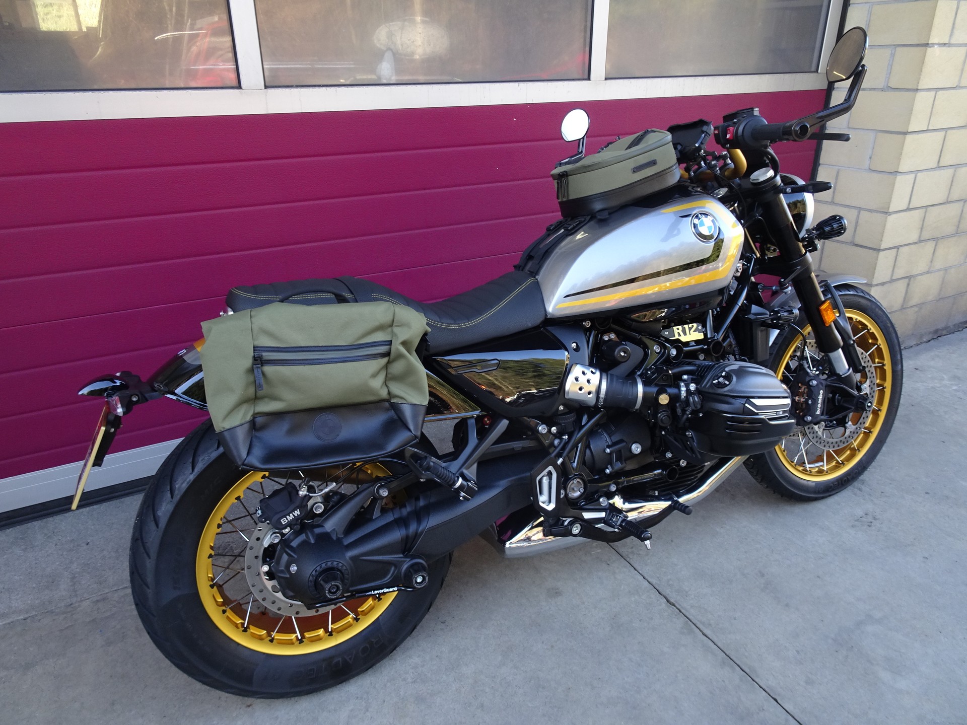 BMW R 12-image-3