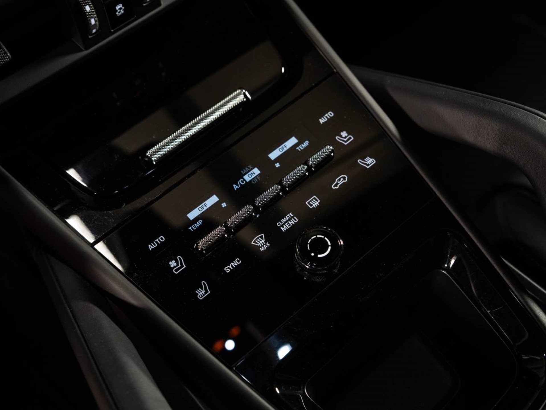 PORSCHE Cayenne S E-Hybrid-image-14