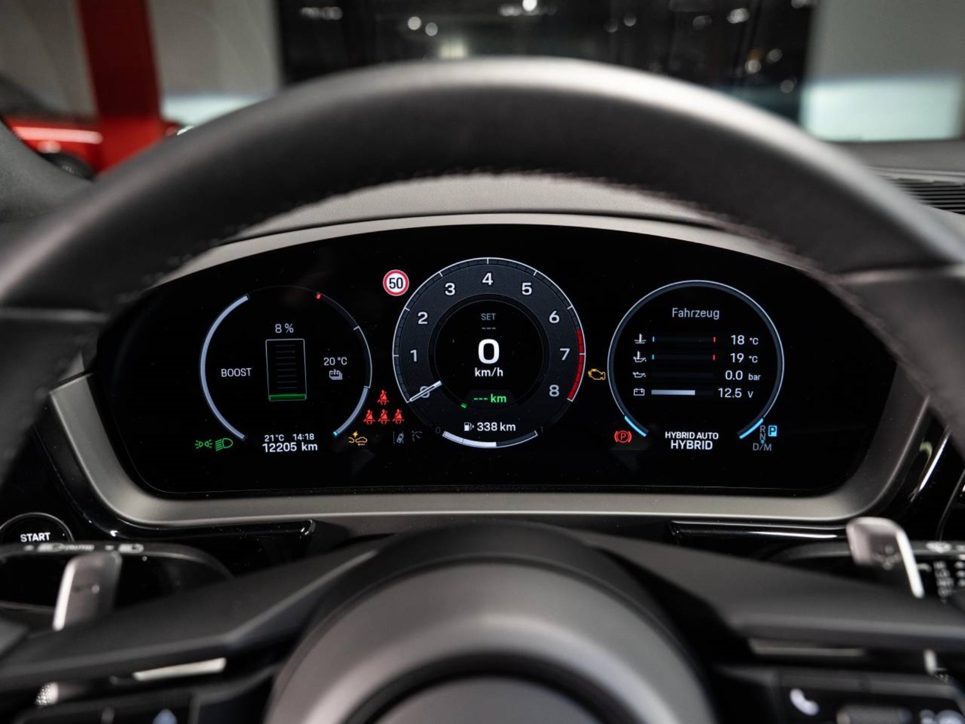 PORSCHE Cayenne S E-Hybrid-image-12