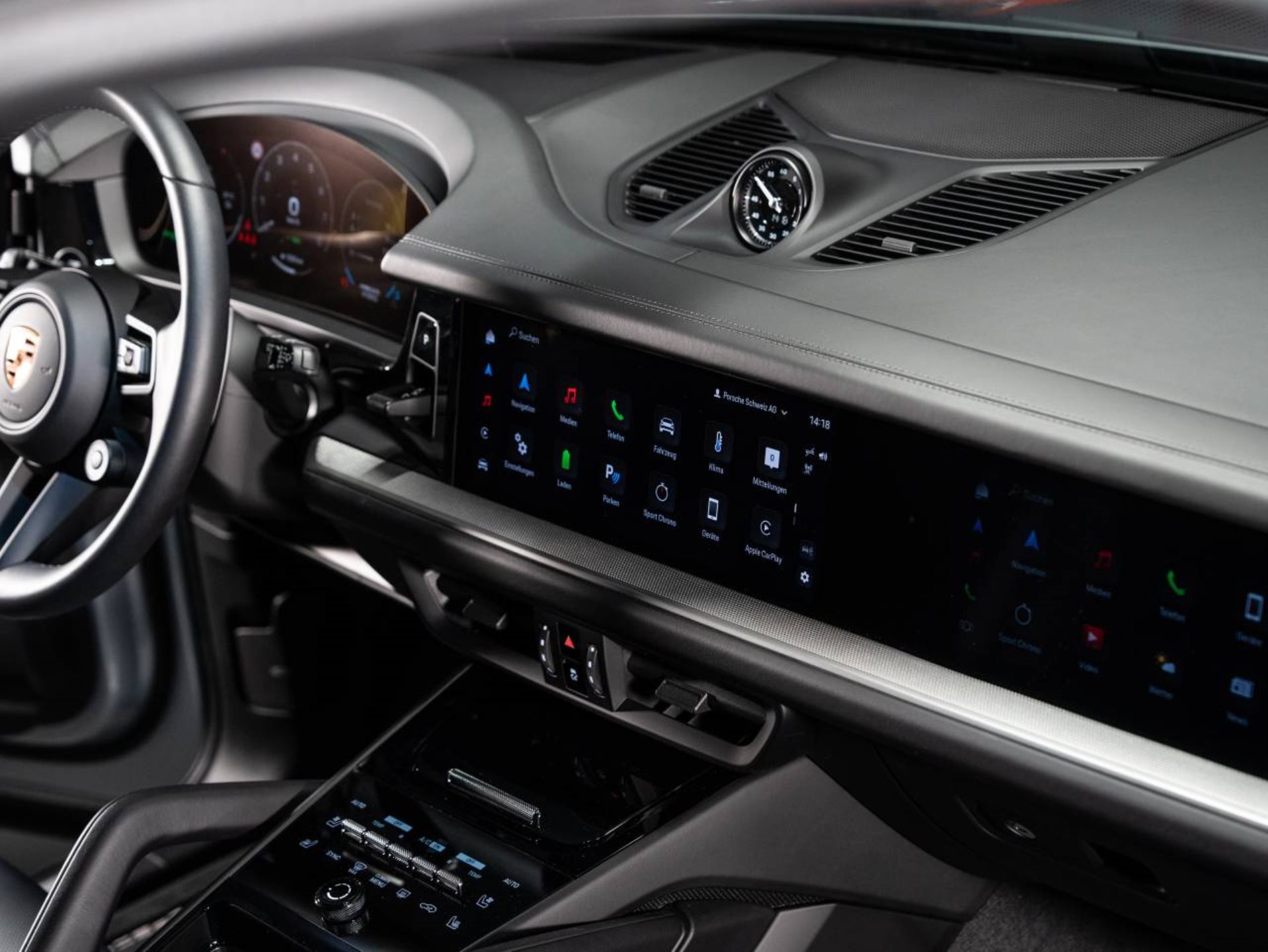 PORSCHE Cayenne S E-Hybrid-image-10