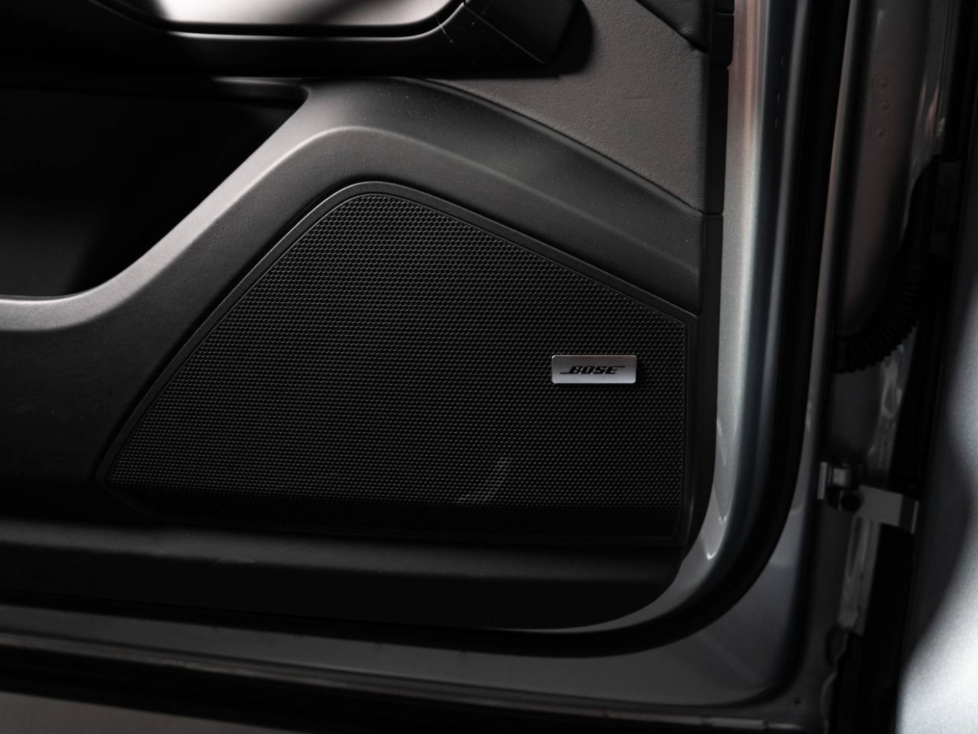 PORSCHE Cayenne S E-Hybrid-image-18