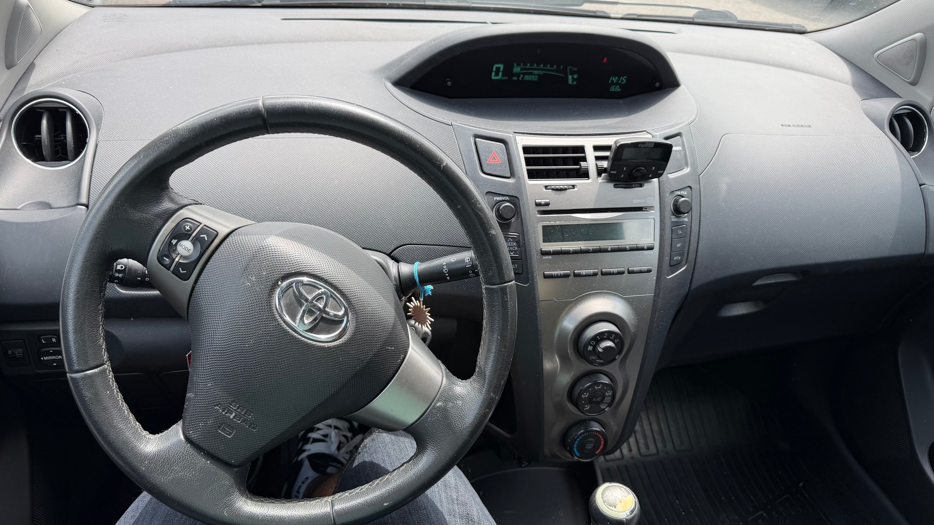 TOYOTA Yaris 1.33 Linea Terra-image-7