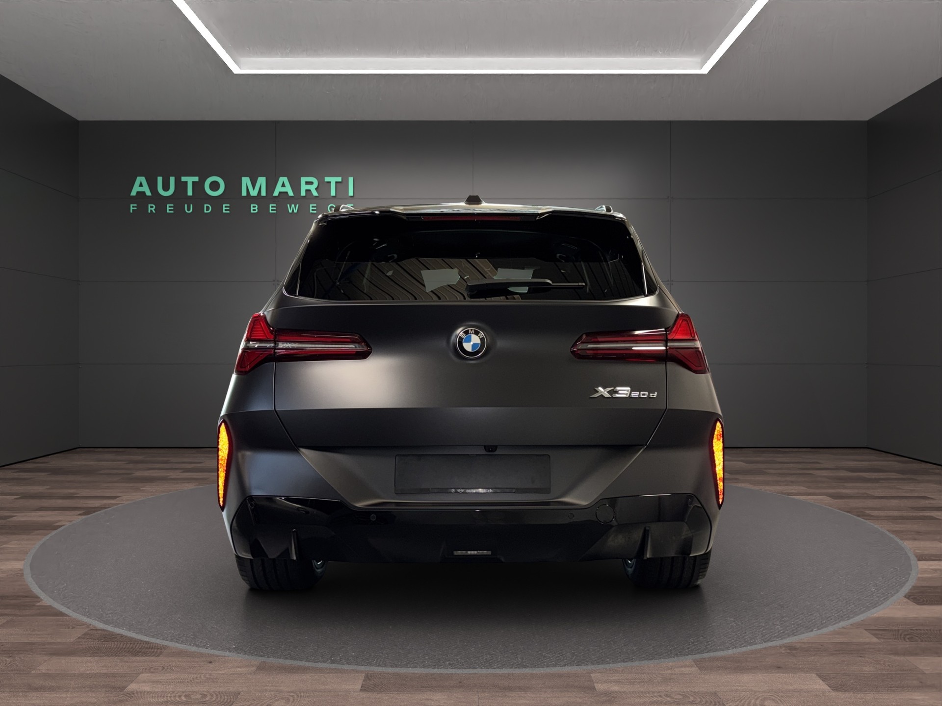 BMW X3 20d xDrive-showroom-element-2