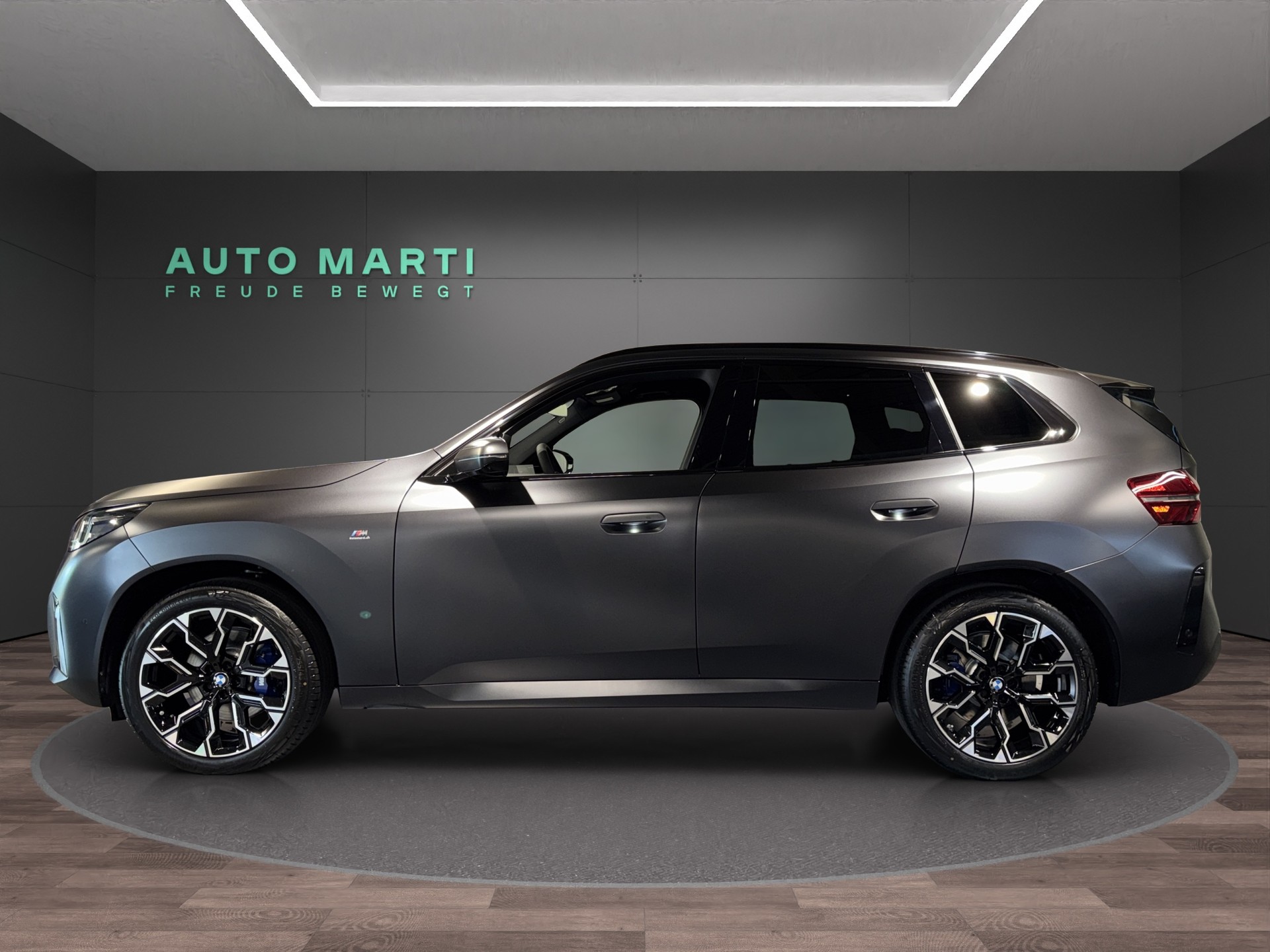 BMW X3 20d xDrive-showroom-element-1