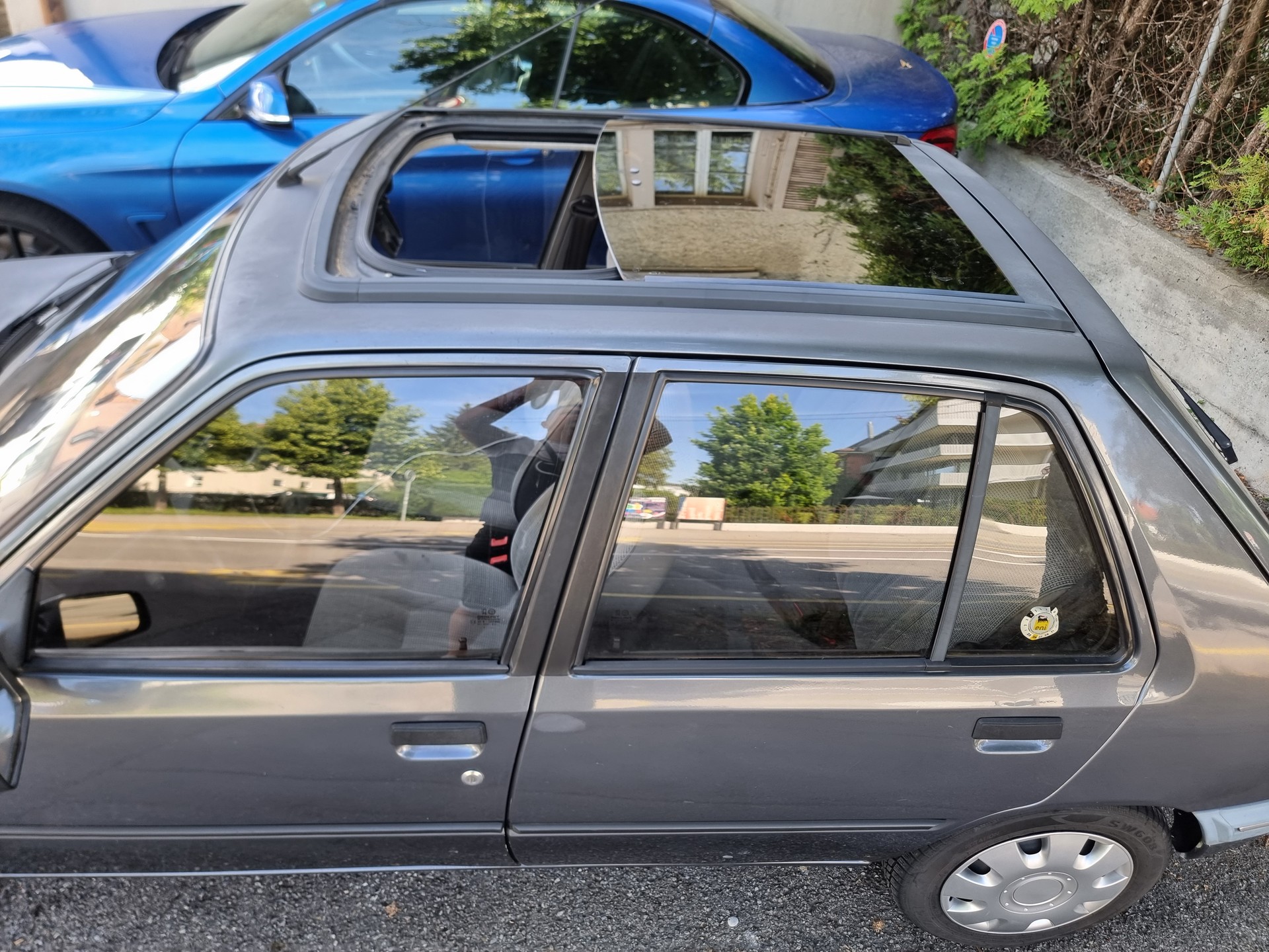 PEUGEOT 205 1.9 Automatic-image-4