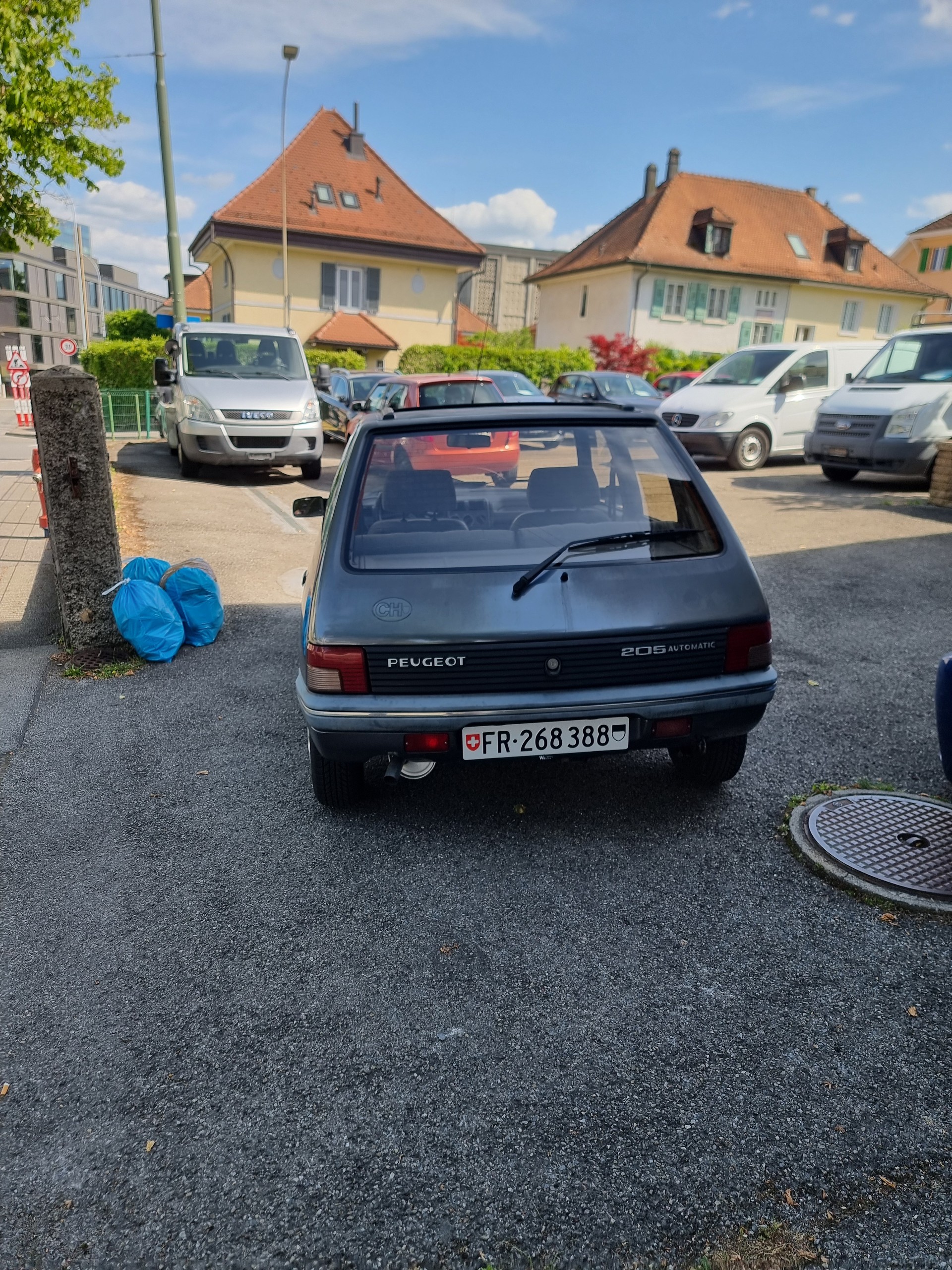 PEUGEOT 205 1.9 Automatic-image-2