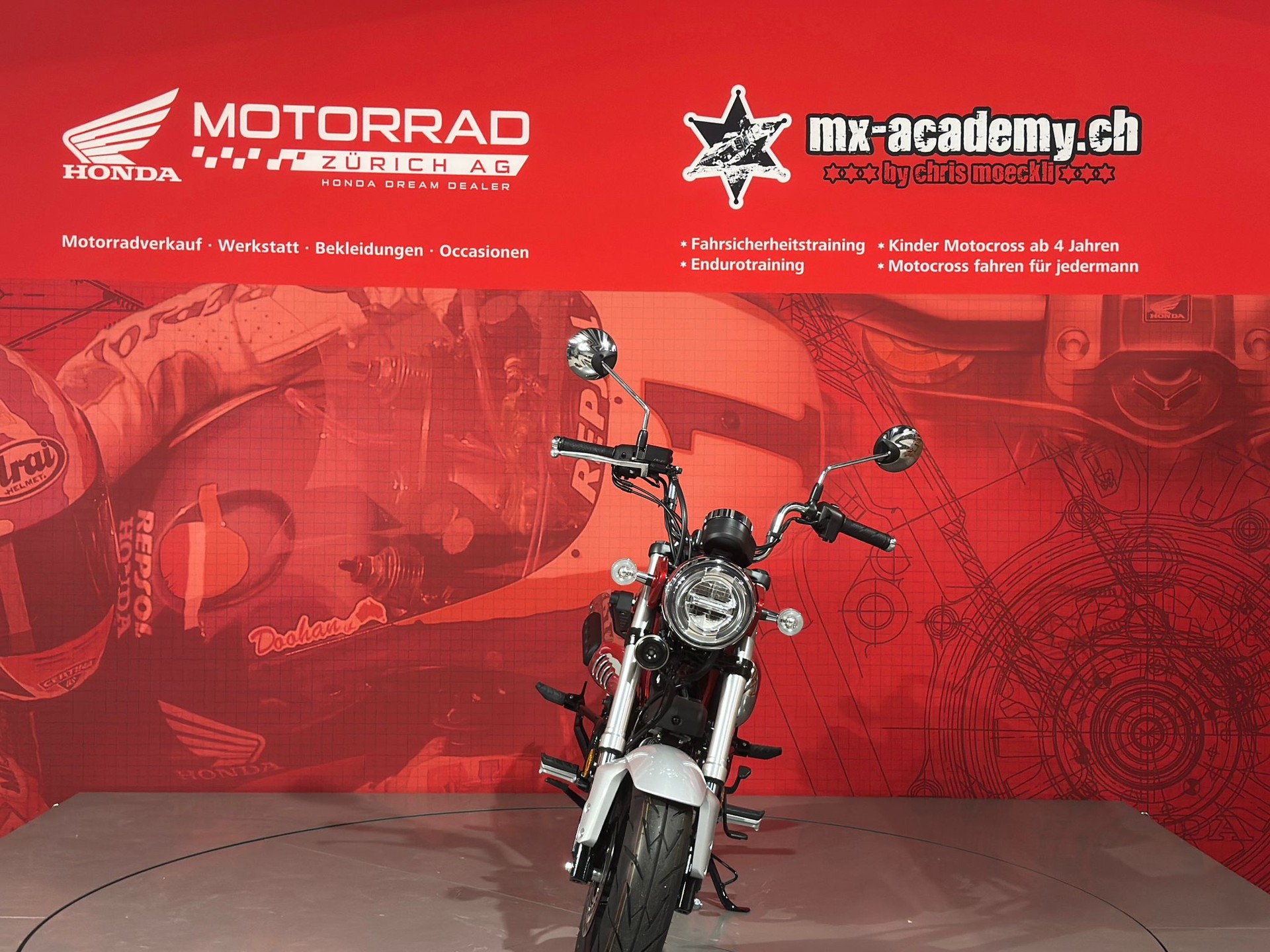 HONDA ***ST 125 Dax***Rot***Vorführmodell-image-2