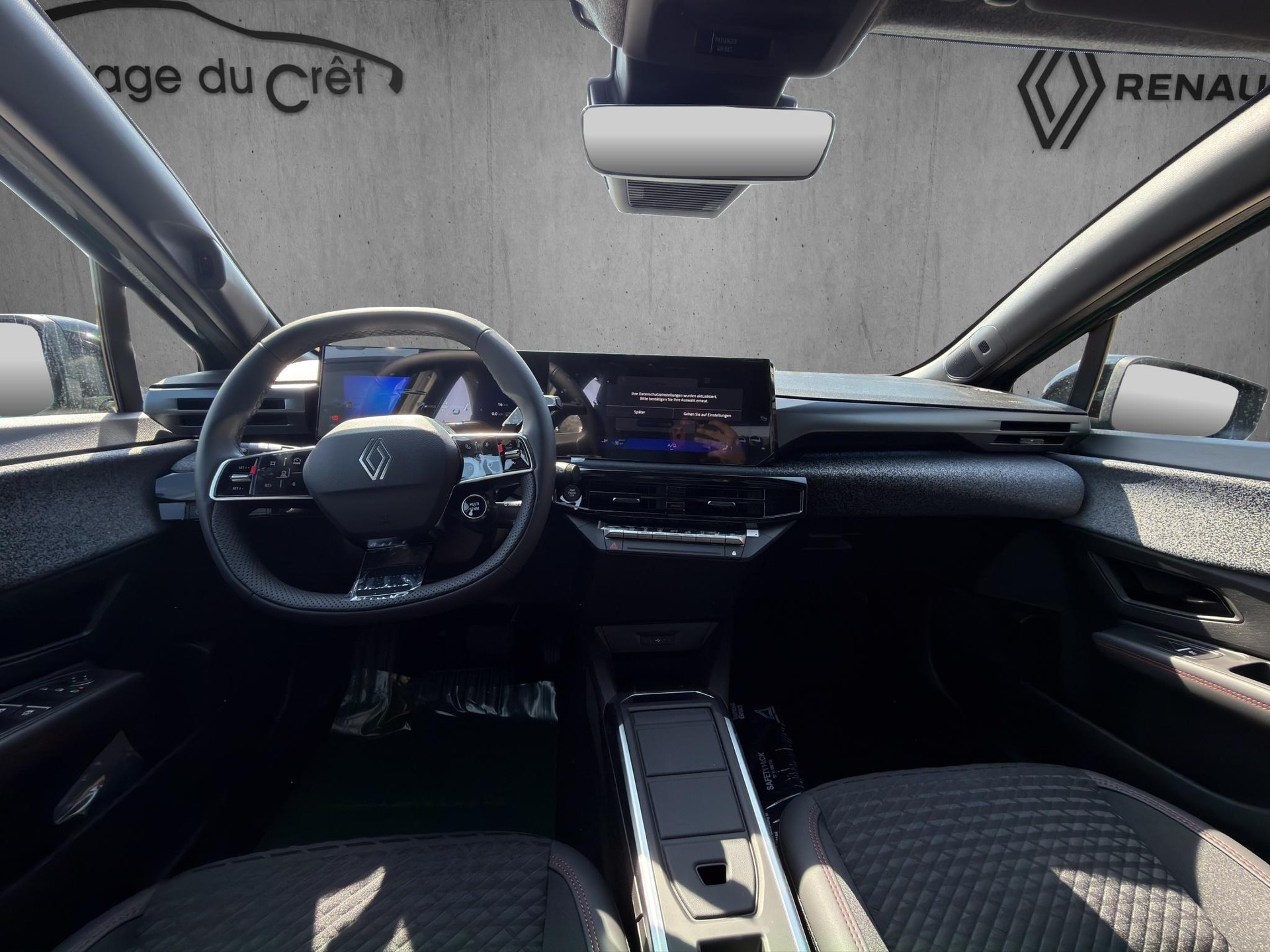 RENAULT Clio 1.8 E-Tech techno-image-8