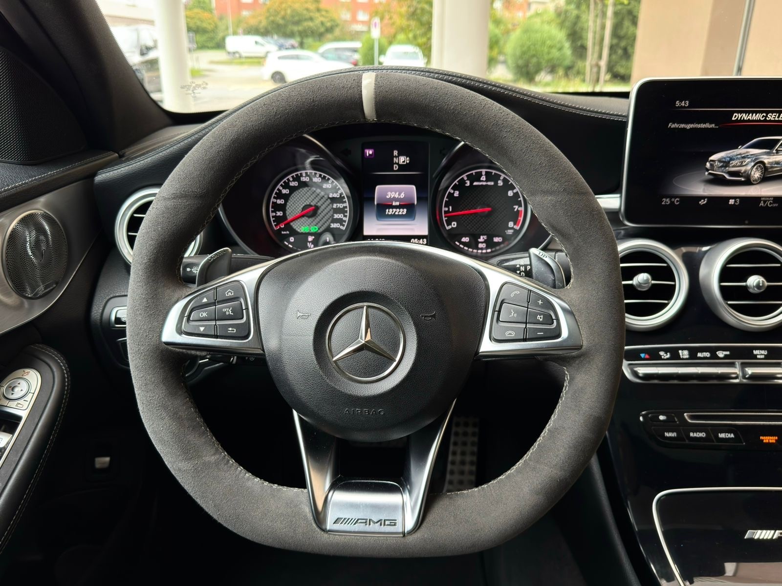 MERCEDES-BENZ C 63 AMG Speedshift-image-10