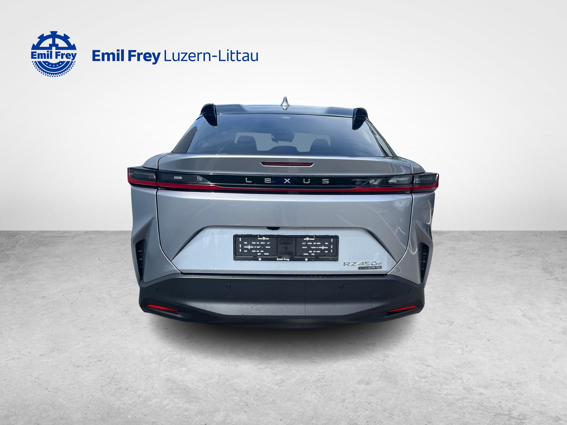 LEXUS RZ 450e Comfort-showroom-element-3