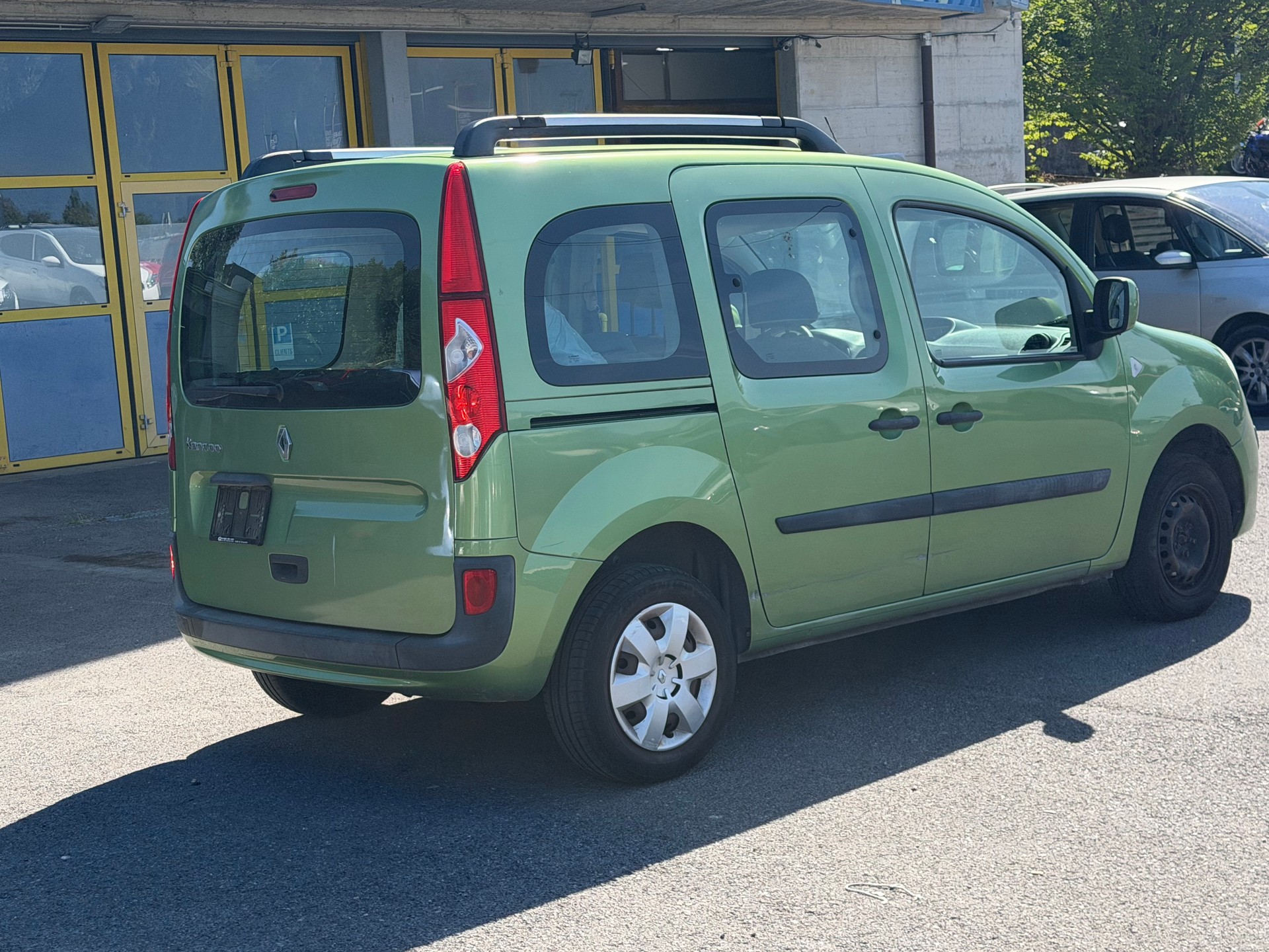 RENAULT Kangoo 1.6 16V Expression Automatic-image-5