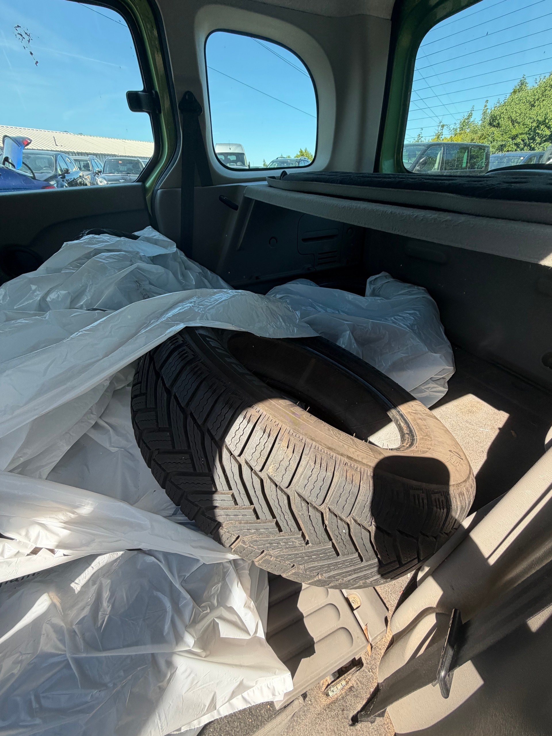 RENAULT Kangoo 1.6 16V Expression Automatic-image-10