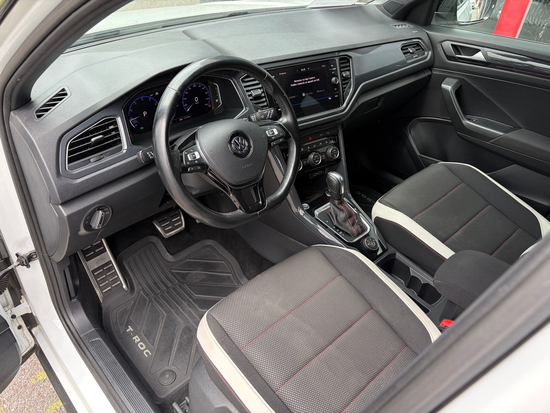 VW T-Roc 2.0 TSI Sport DSG 4Motion-image-9