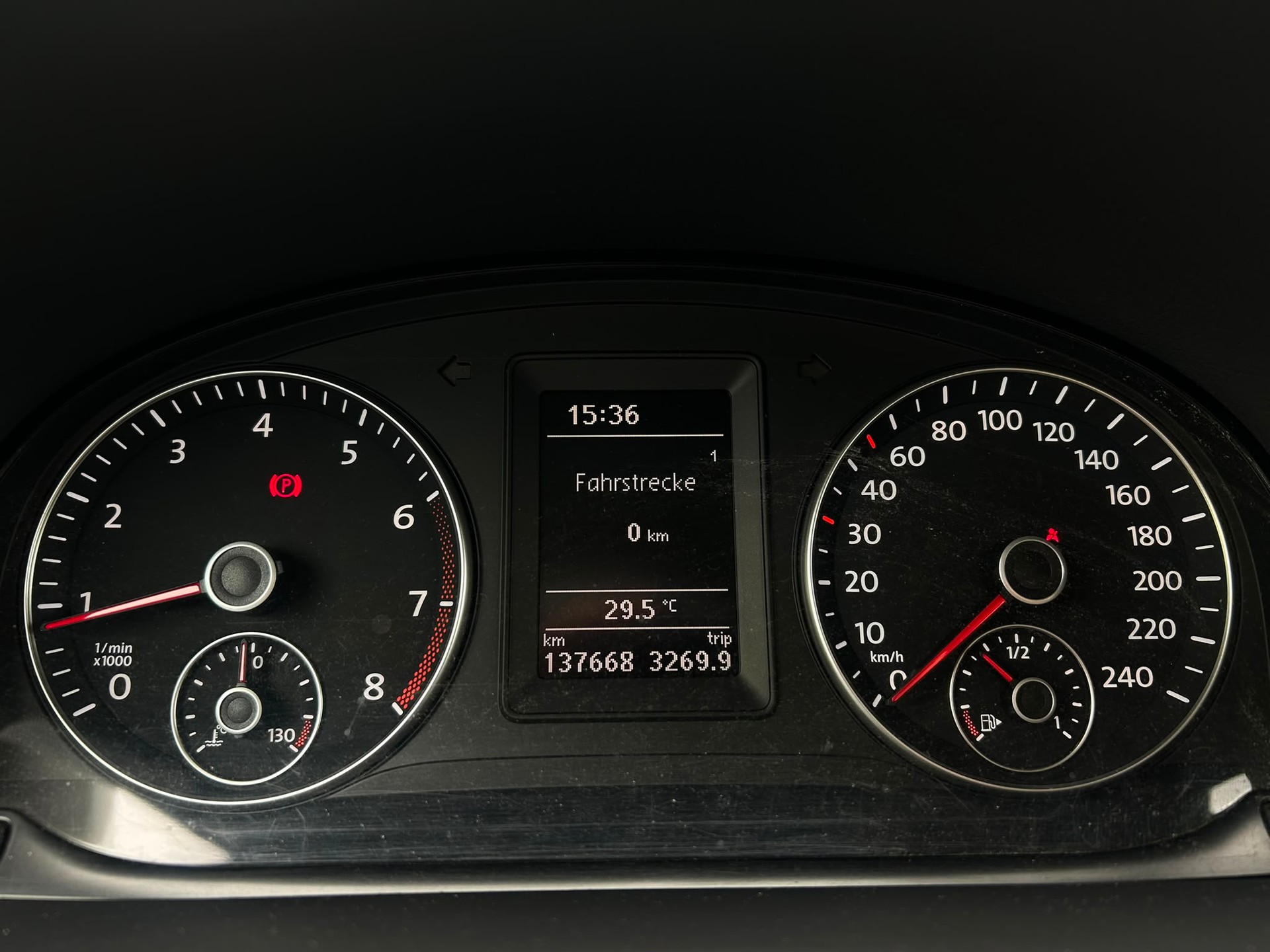 VW Touran 1.4 TSI Comfortline-image-16