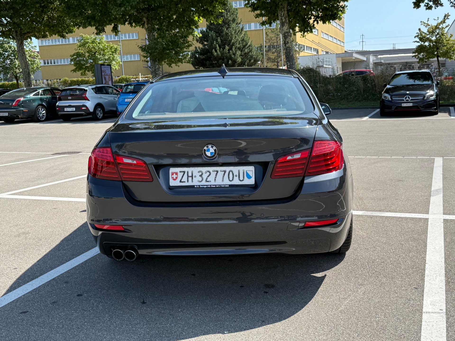 BMW 520d Luxury Line Steptronic-image-5