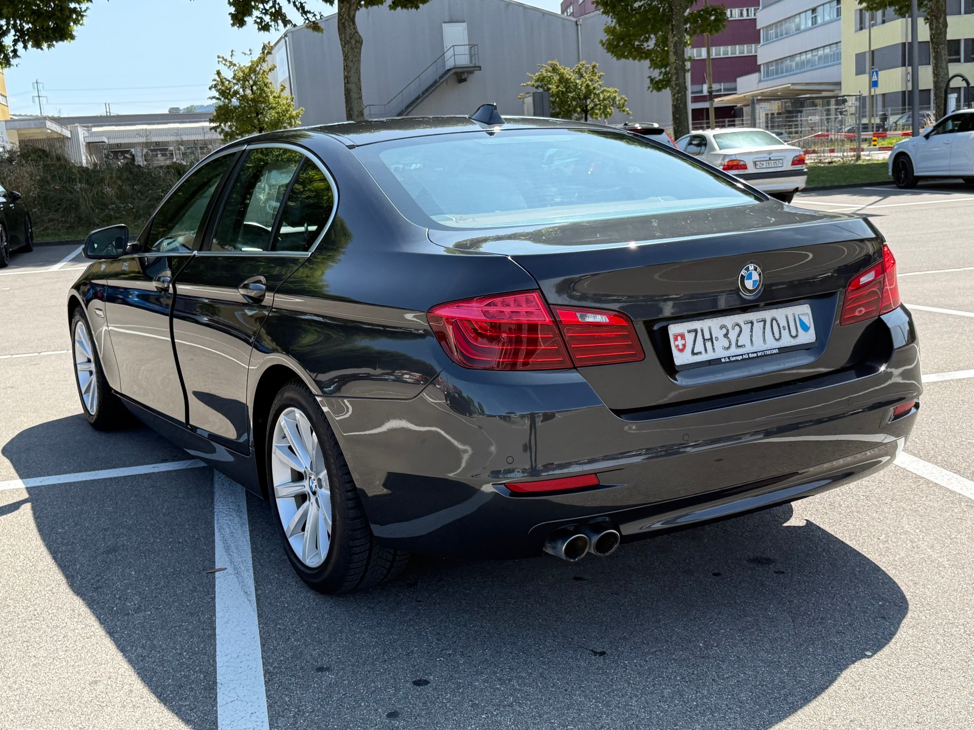 BMW 520d Luxury Line Steptronic-image-6