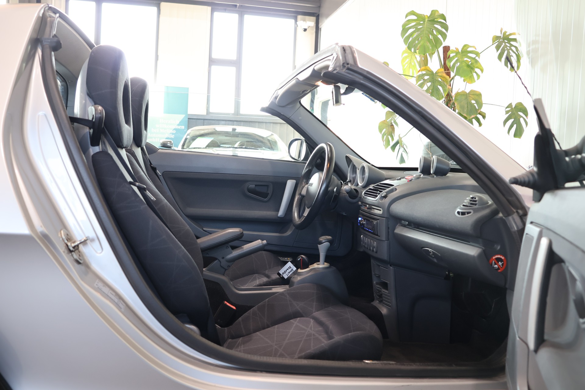 SMART roadster-image-12