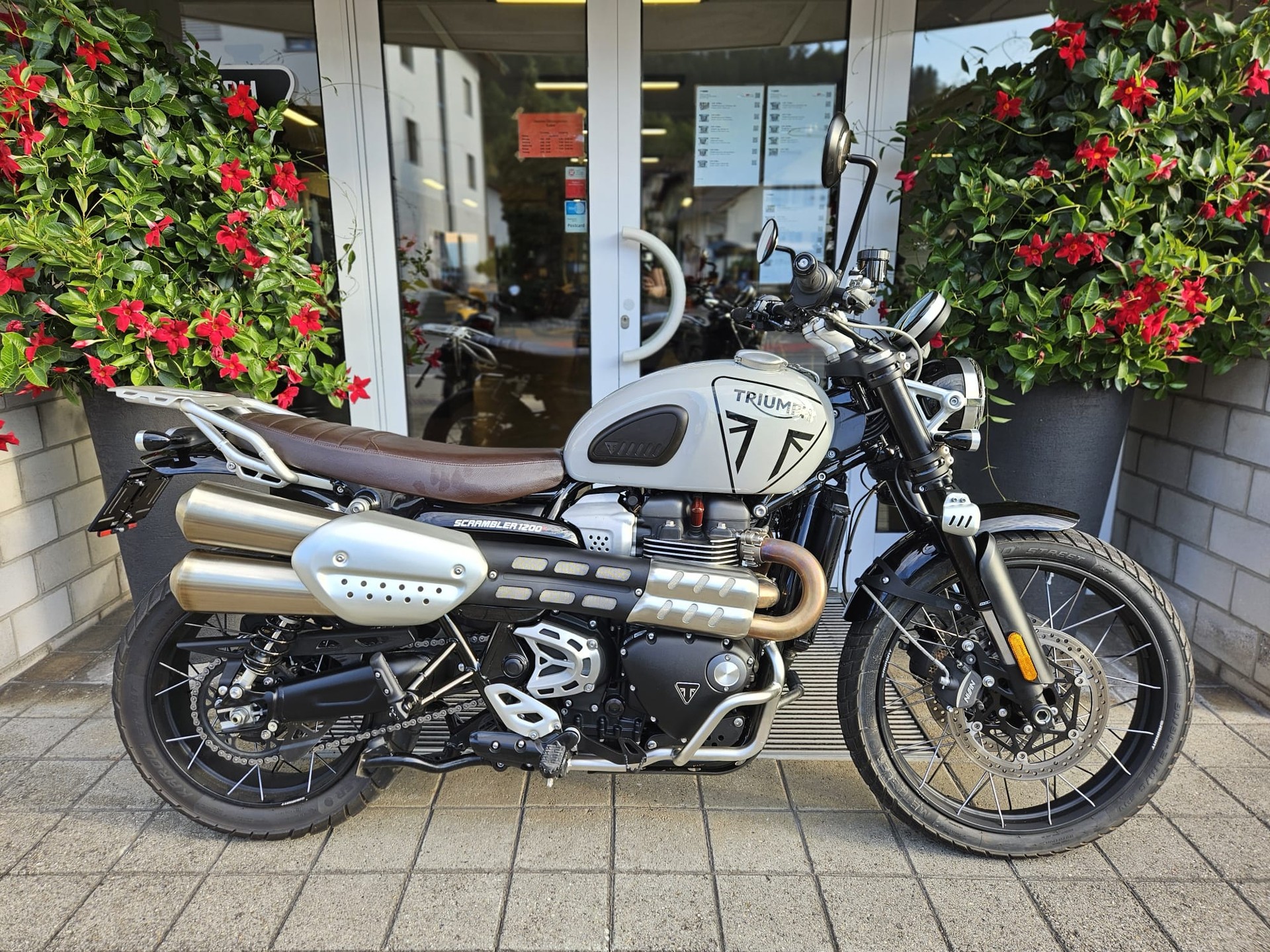 TRIUMPH Scrambler 1200 X-image-1