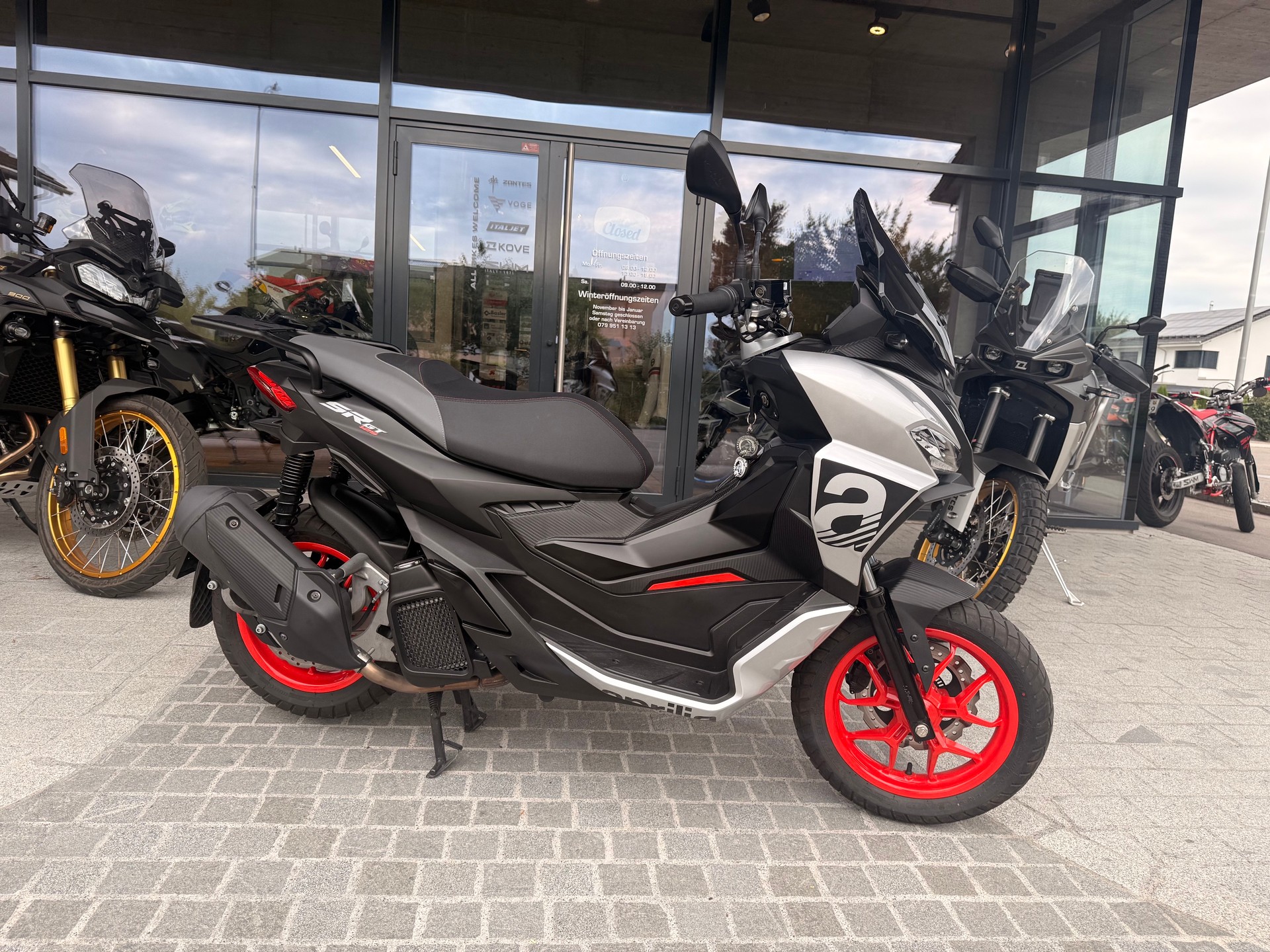 APRILIA SR 125 GT Sport ABS-image-1