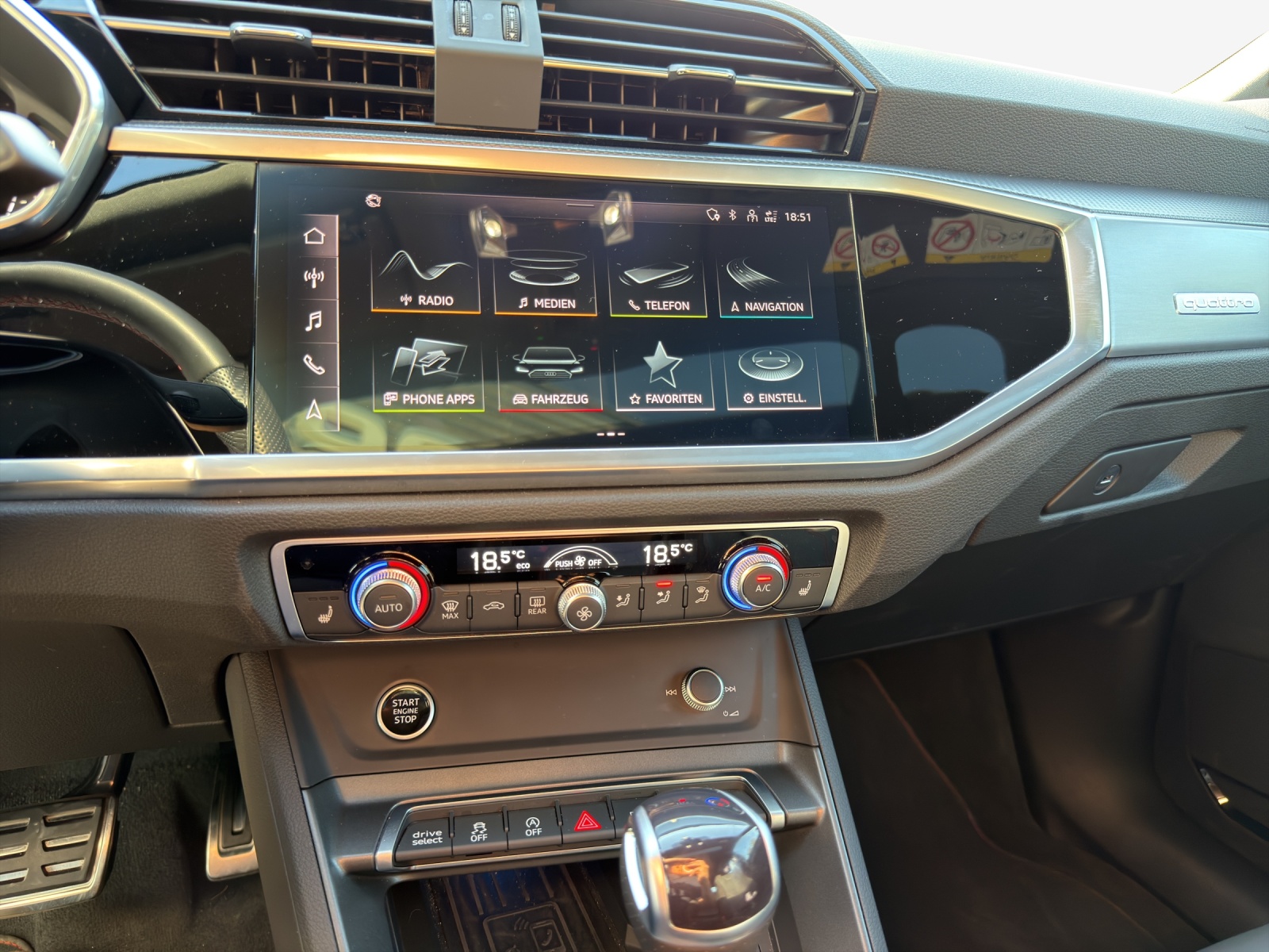 AUDI Q3 Sportback 35 TDI S line Attraction quattro S-tronic-image-10