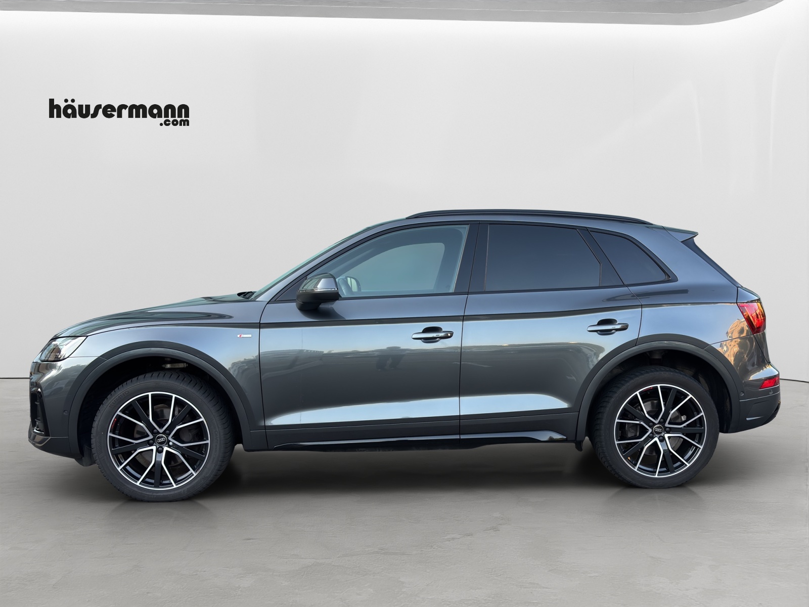 AUDI Q5 2.0 40 TDI S Line quattro S-Tronic-showroom-element-1