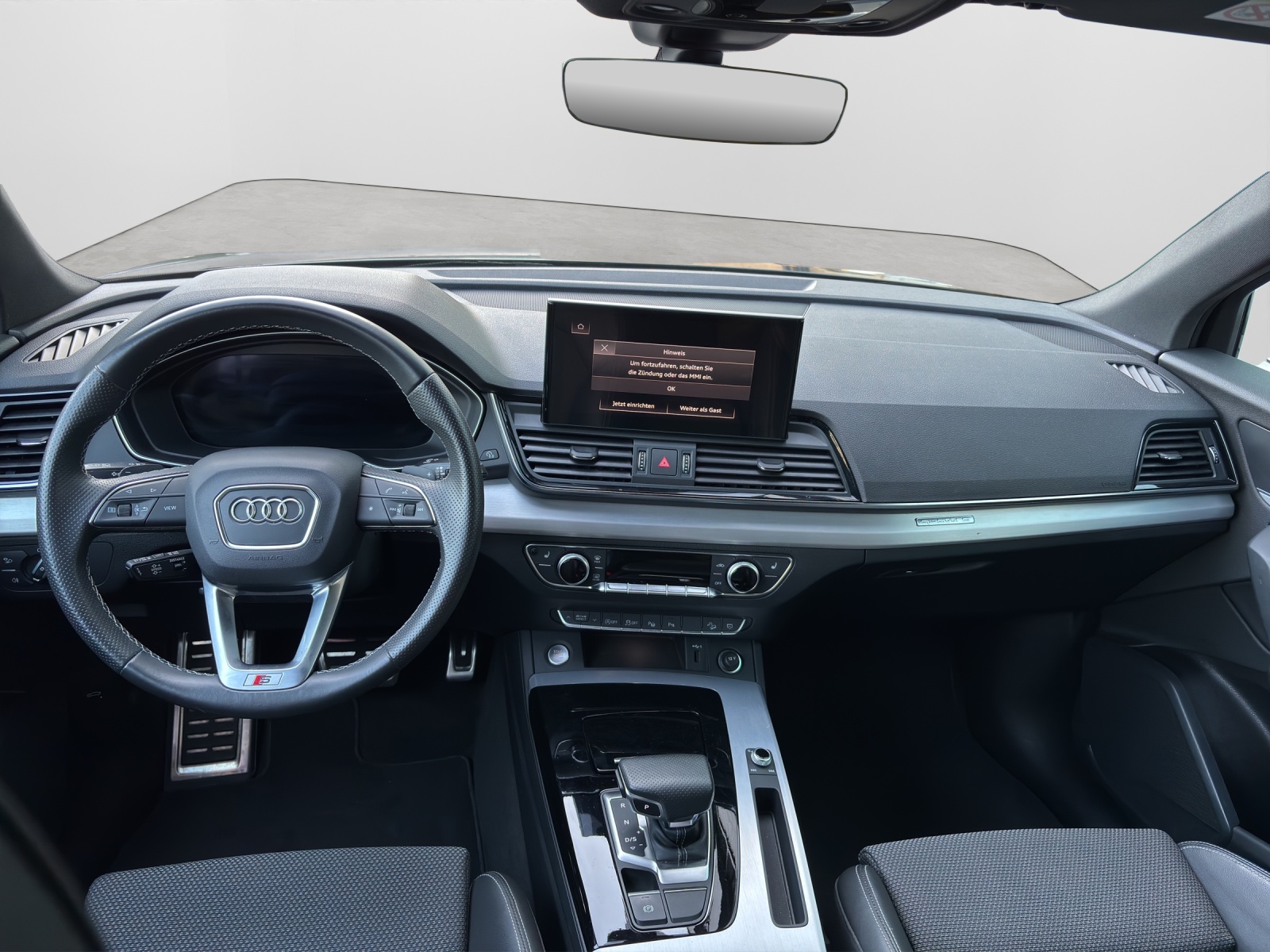 AUDI Q5 2.0 40 TDI S Line quattro S-Tronic-image-5