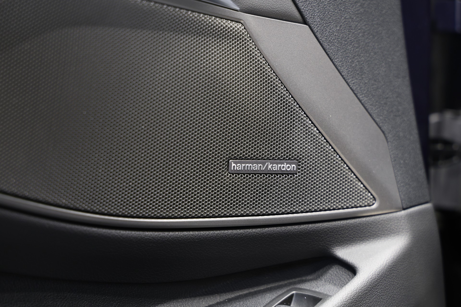 BMW M3 Touring xDrive Competition M LCI *BMW Werksgarantie bis 01.2029*Carbon Interieur*Carbon Exterieur*Individual Tansanitblau*-image-23