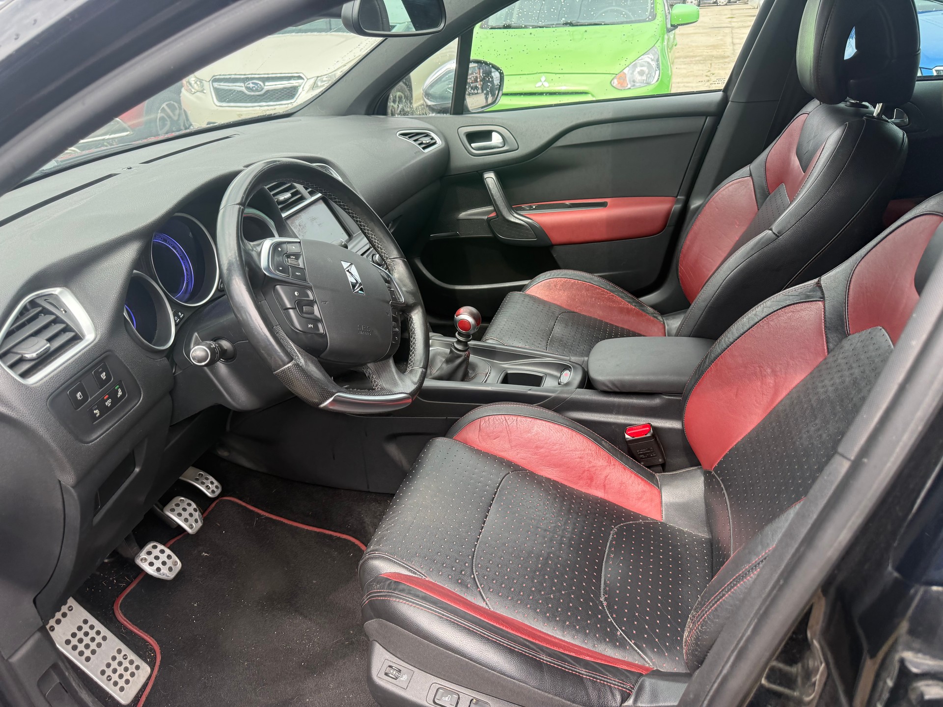 DS AUTOMOBILES DS4 1.6 HDi SO Chic-image-8