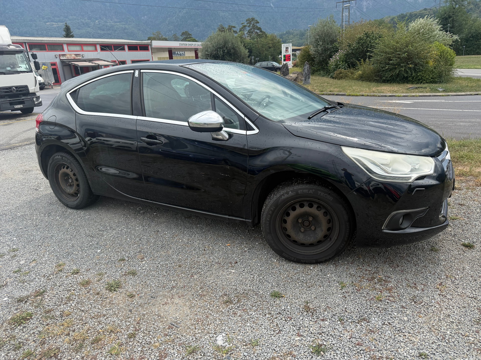DS AUTOMOBILES DS4 1.6 HDi SO Chic-image-1