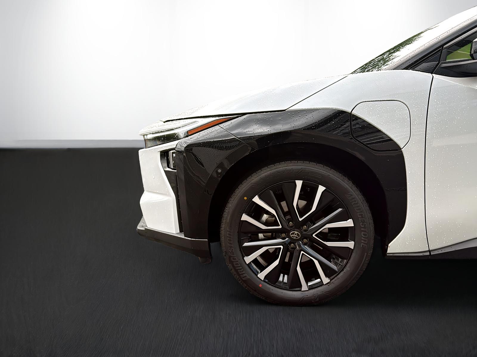 TOYOTA bZ4X Premium AWD-showroom-element-3