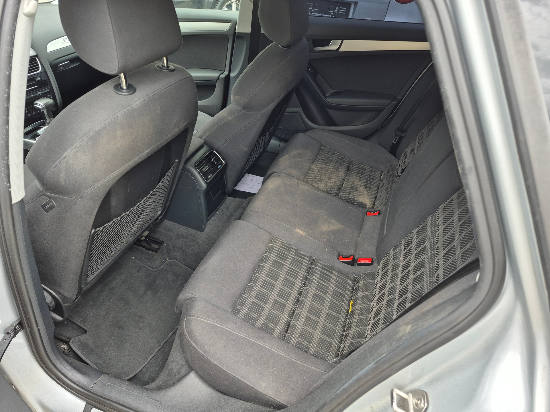 AUDI A4 Avant 3.0 TDI quattro S-tronic-image-6