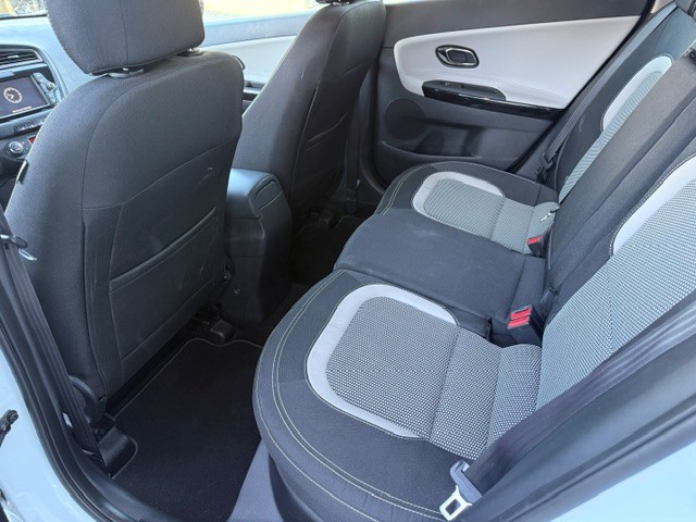 KIA Cee'd 1.0 T-GDi Swiss Champion-image-7