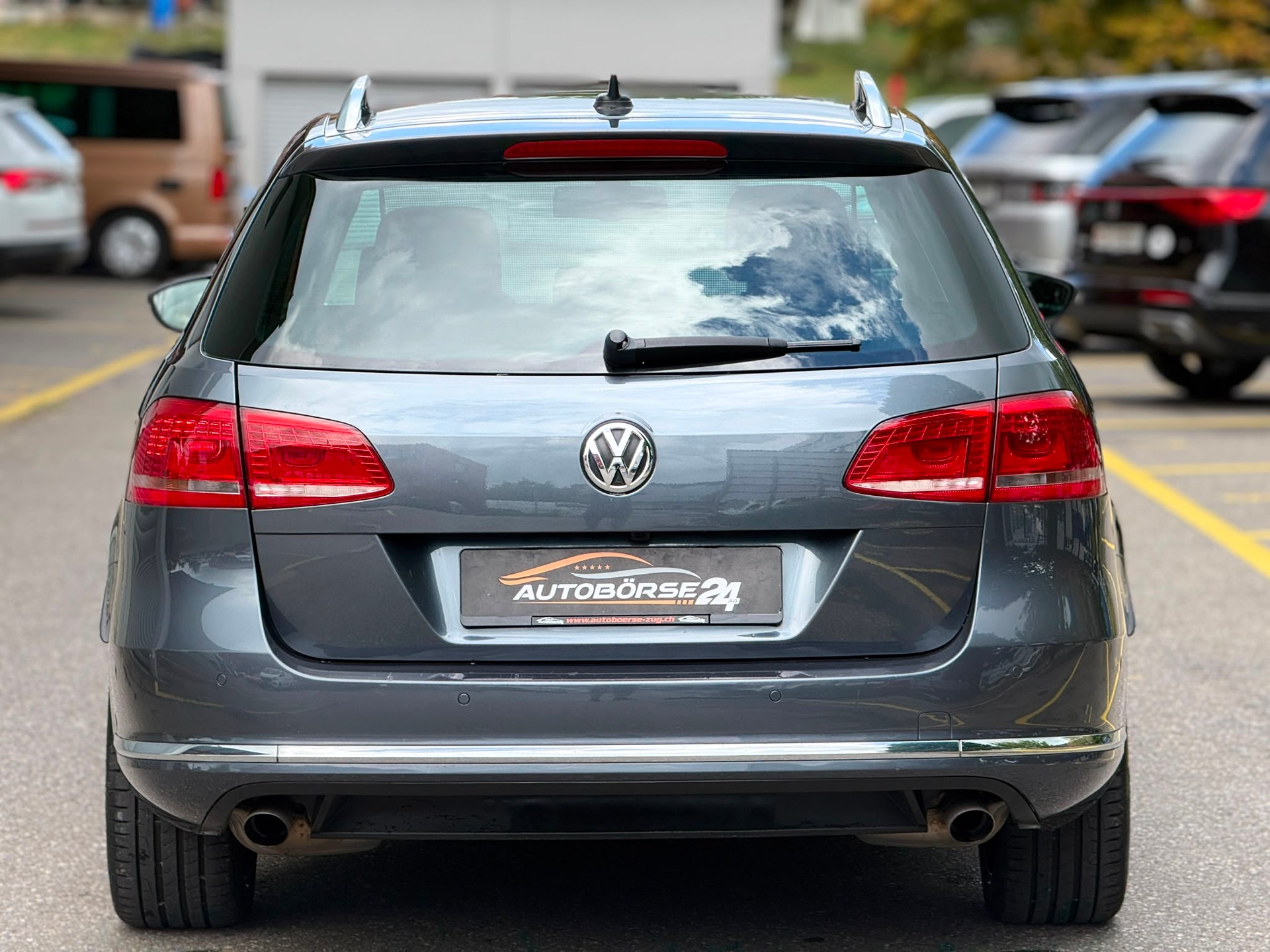VW Passat Variant 2.0 TDI 177 BlueMT High.DSG 4m-image-5