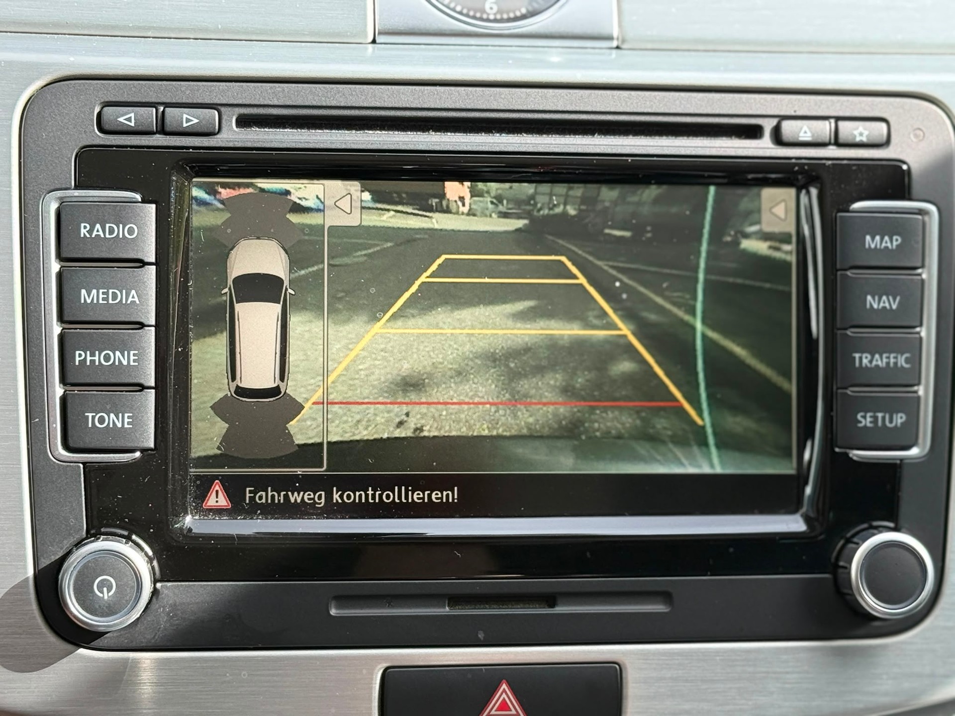 VW Passat Variant 2.0 TDI 177 BlueMT High.DSG 4m-image-12