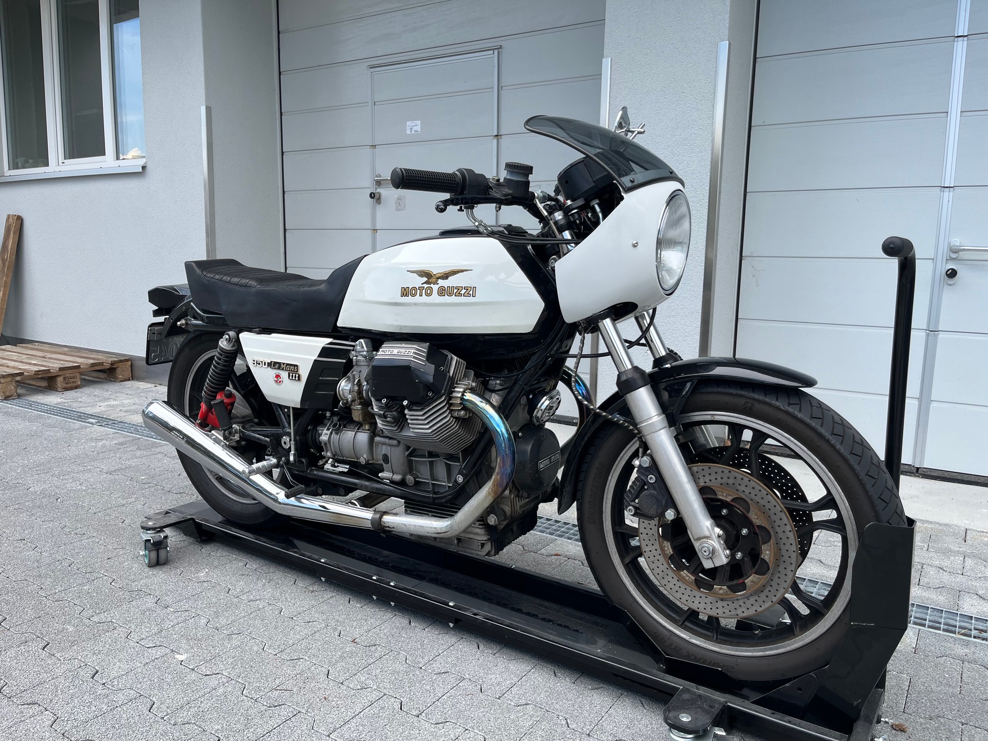 MOTO GUZZI 850 LE MANS III-image-6