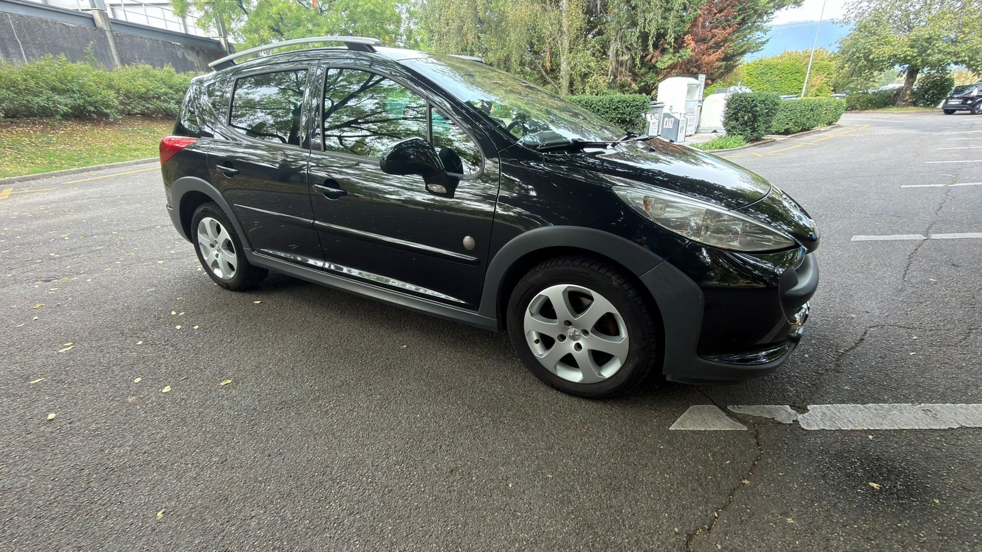 PEUGEOT 207 SW 1.6 16V Outdoor-showroom-element-1