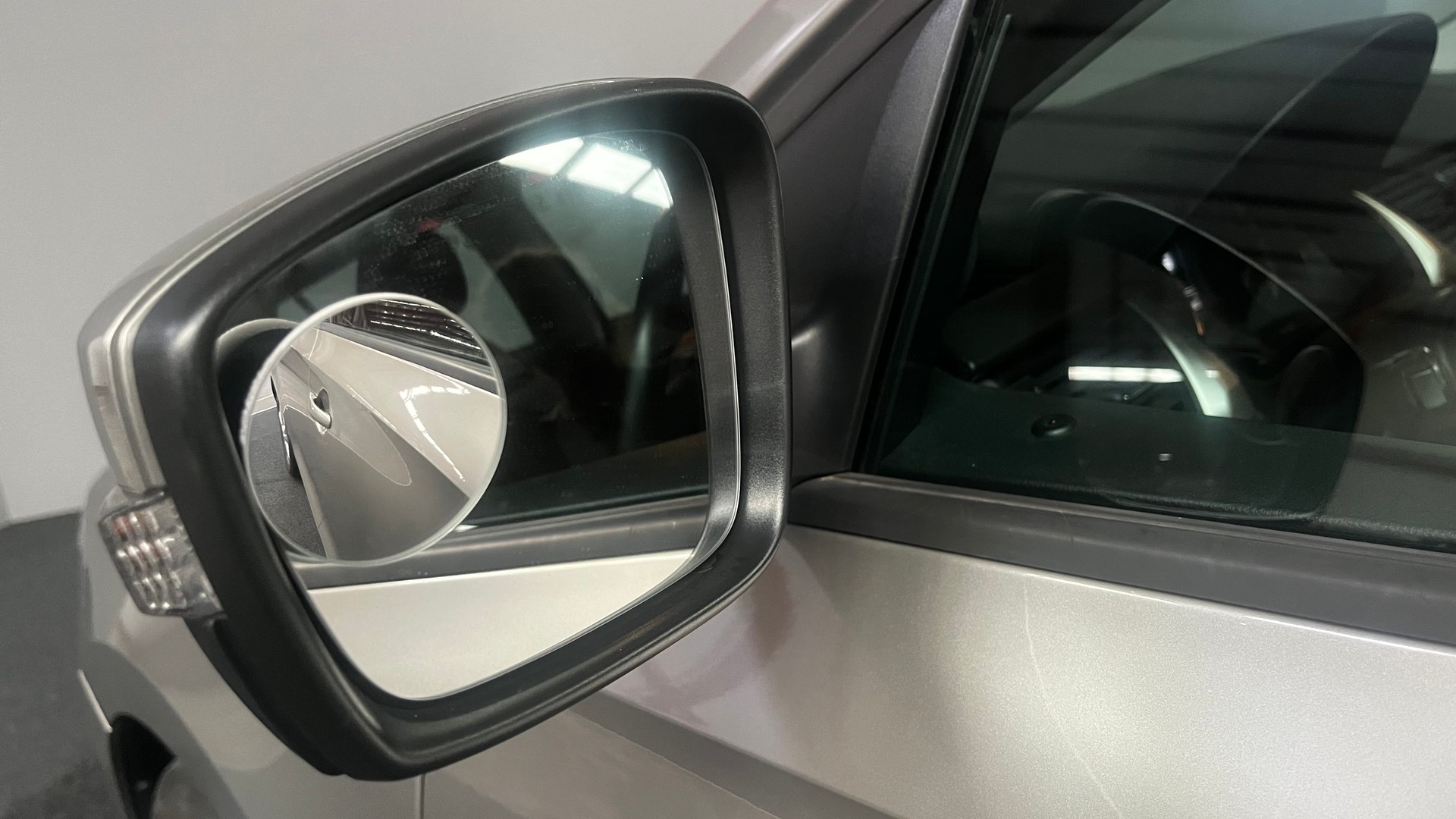 SKODA Rapid Spaceback 1.2 TSI Ambition-image-9