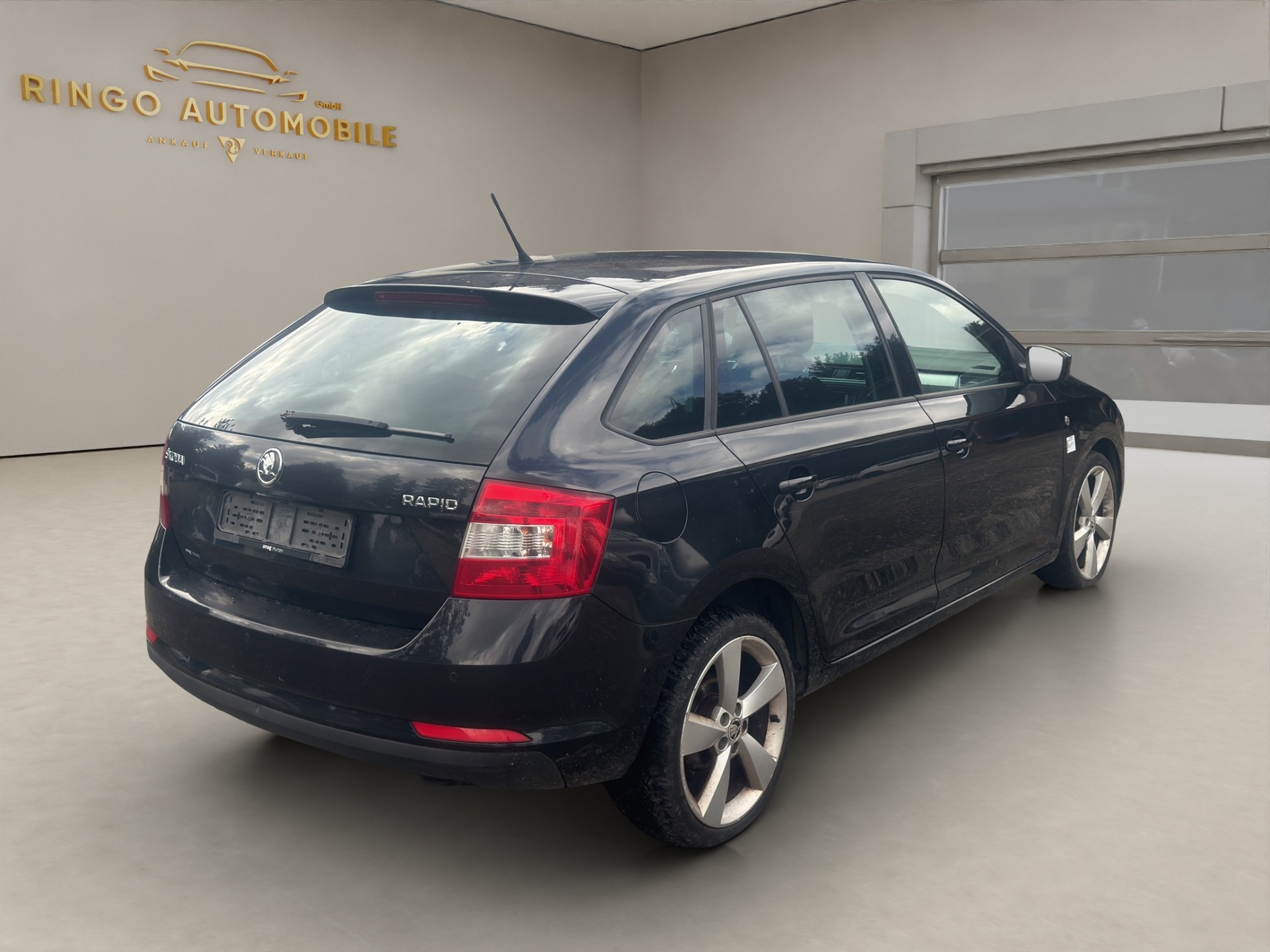 SKODA Rapid Spaceback 1.4 TSI Elegance DSG-image-5