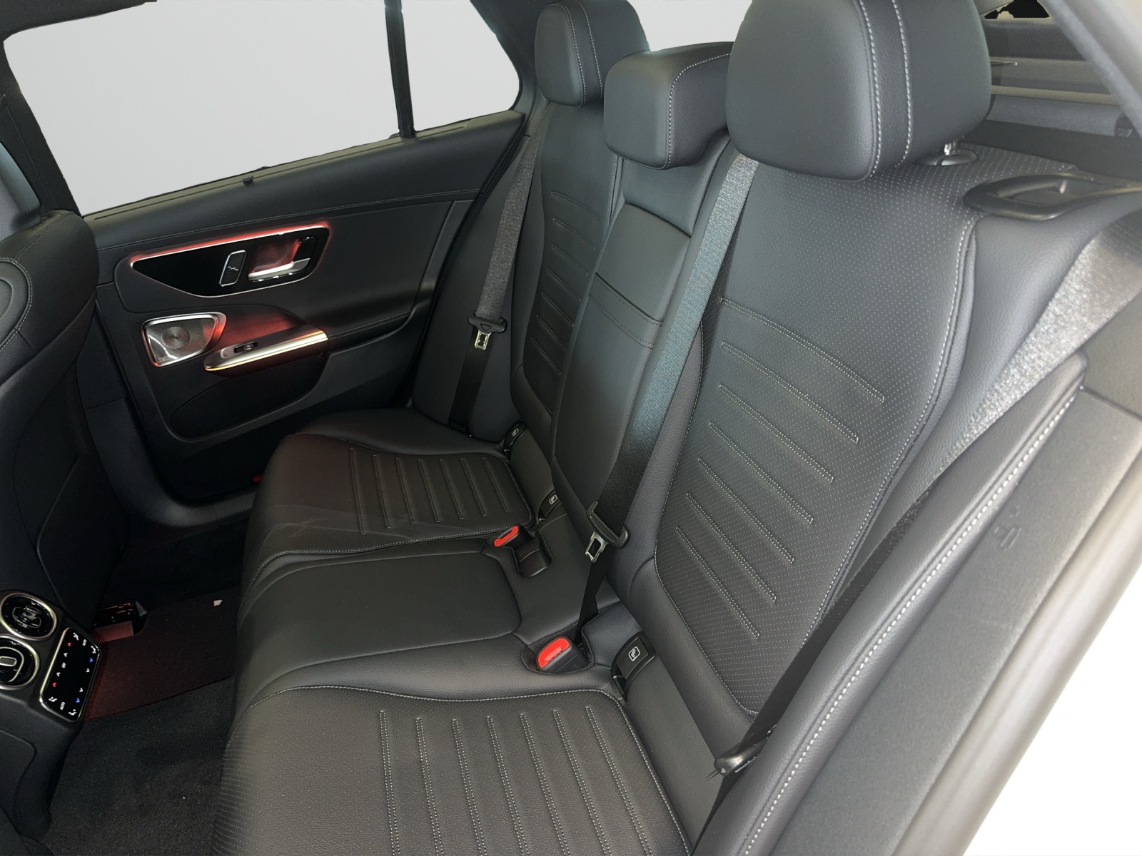 MERCEDES-BENZ C 220 d T 4 Matic-image-9